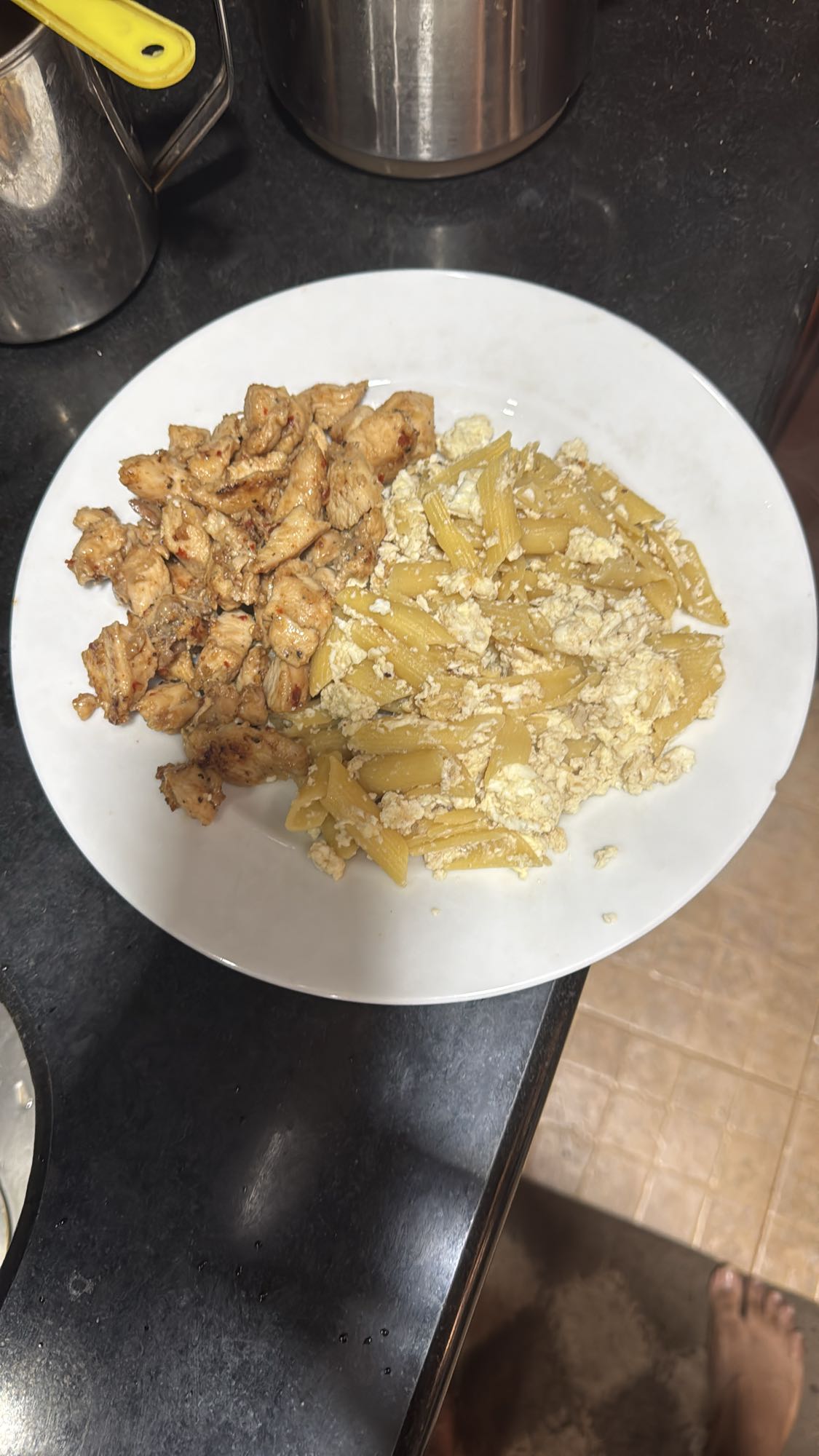 Chicken pasta with eggs