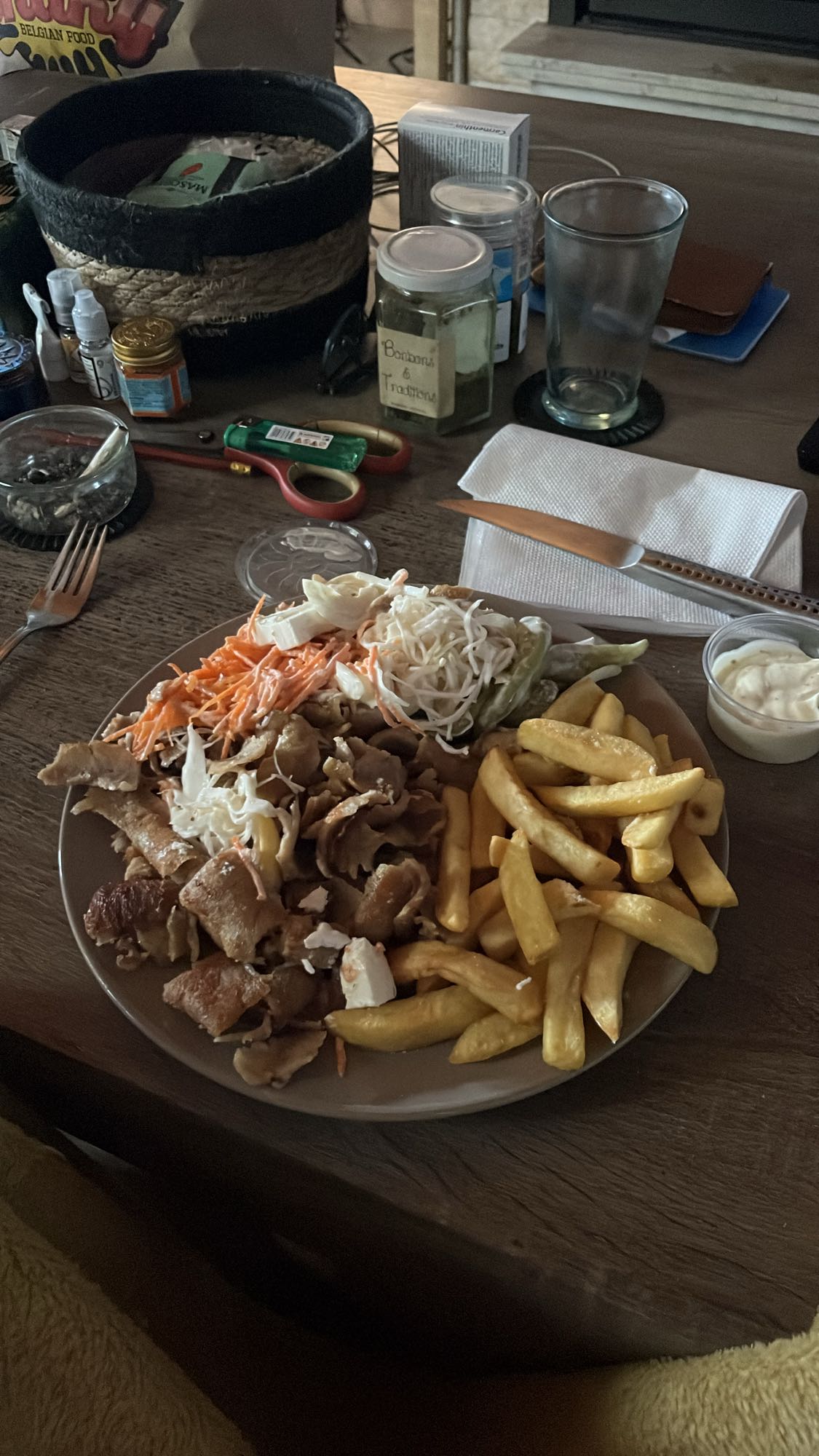 Kebab frites et salade