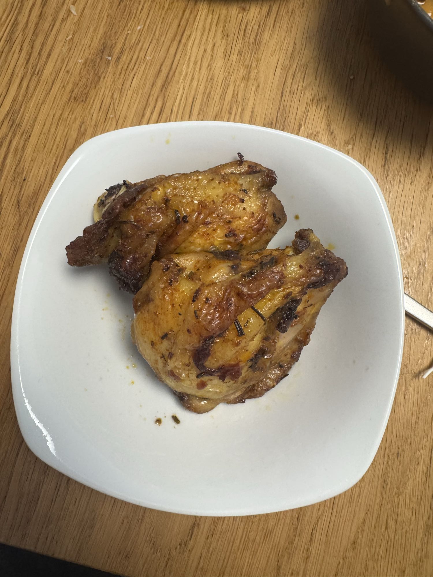 Gegrillte Hähnchenflügel