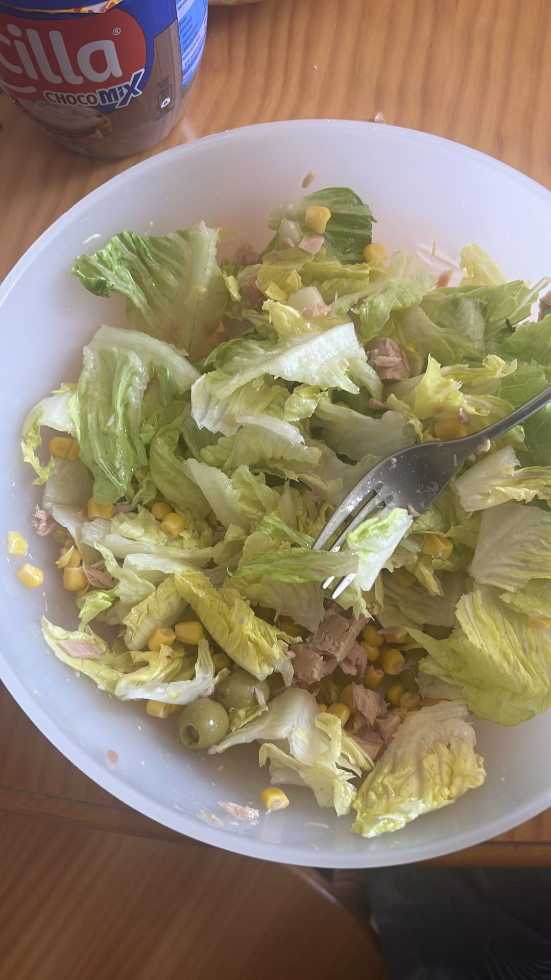 Ensalada de atún y maíz