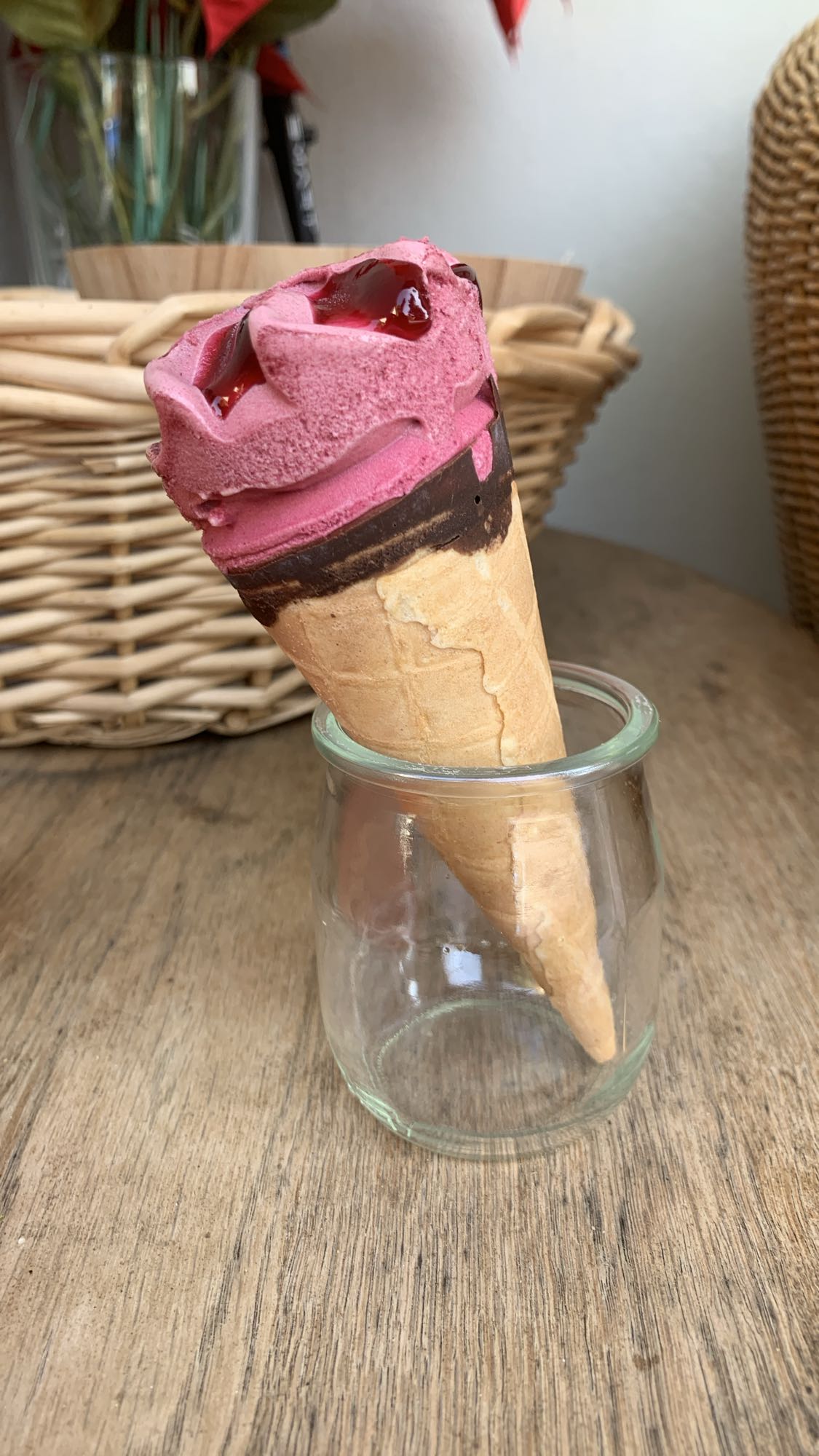 Cornet glace framboise