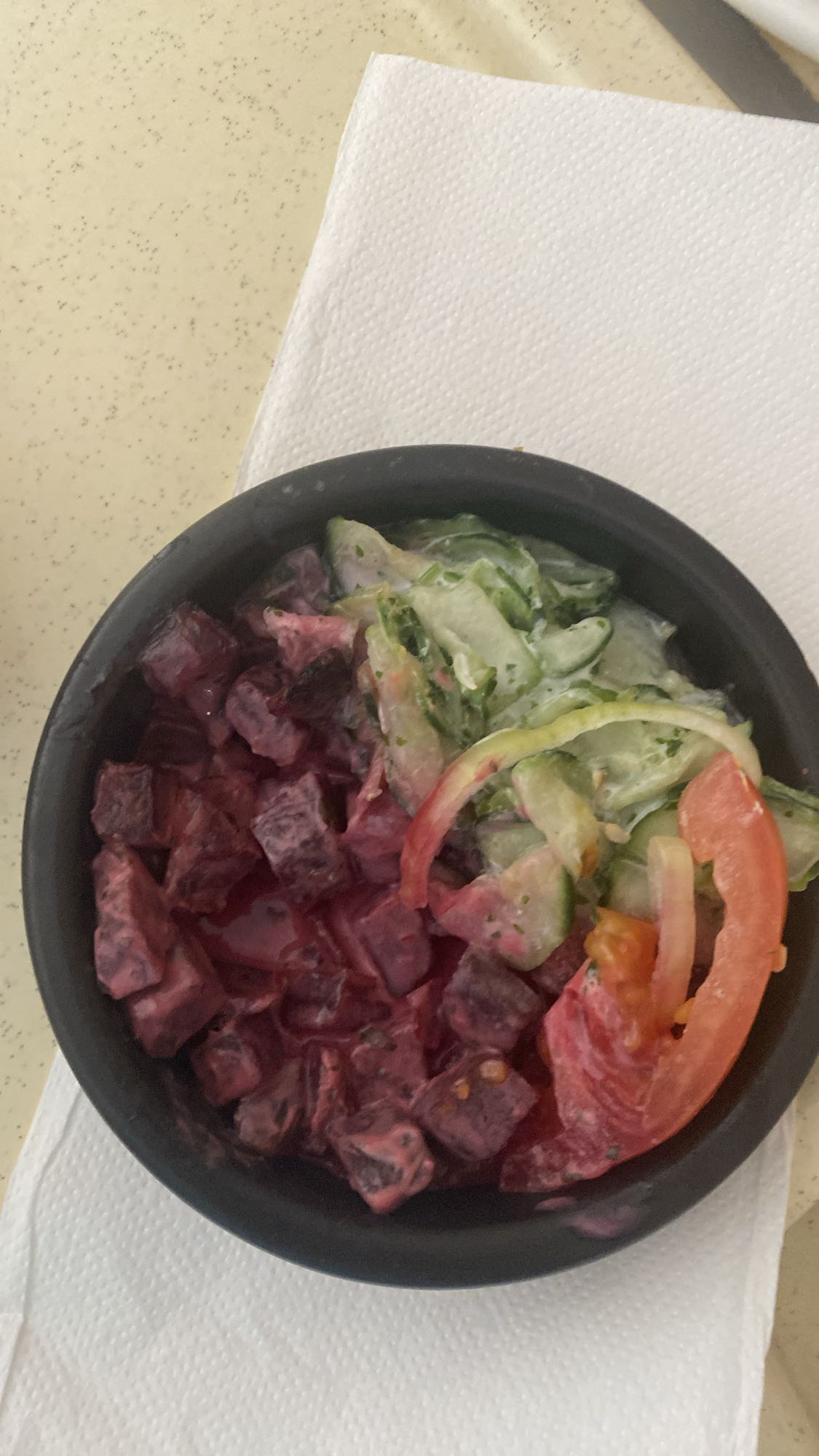 Salade betterave-concombre