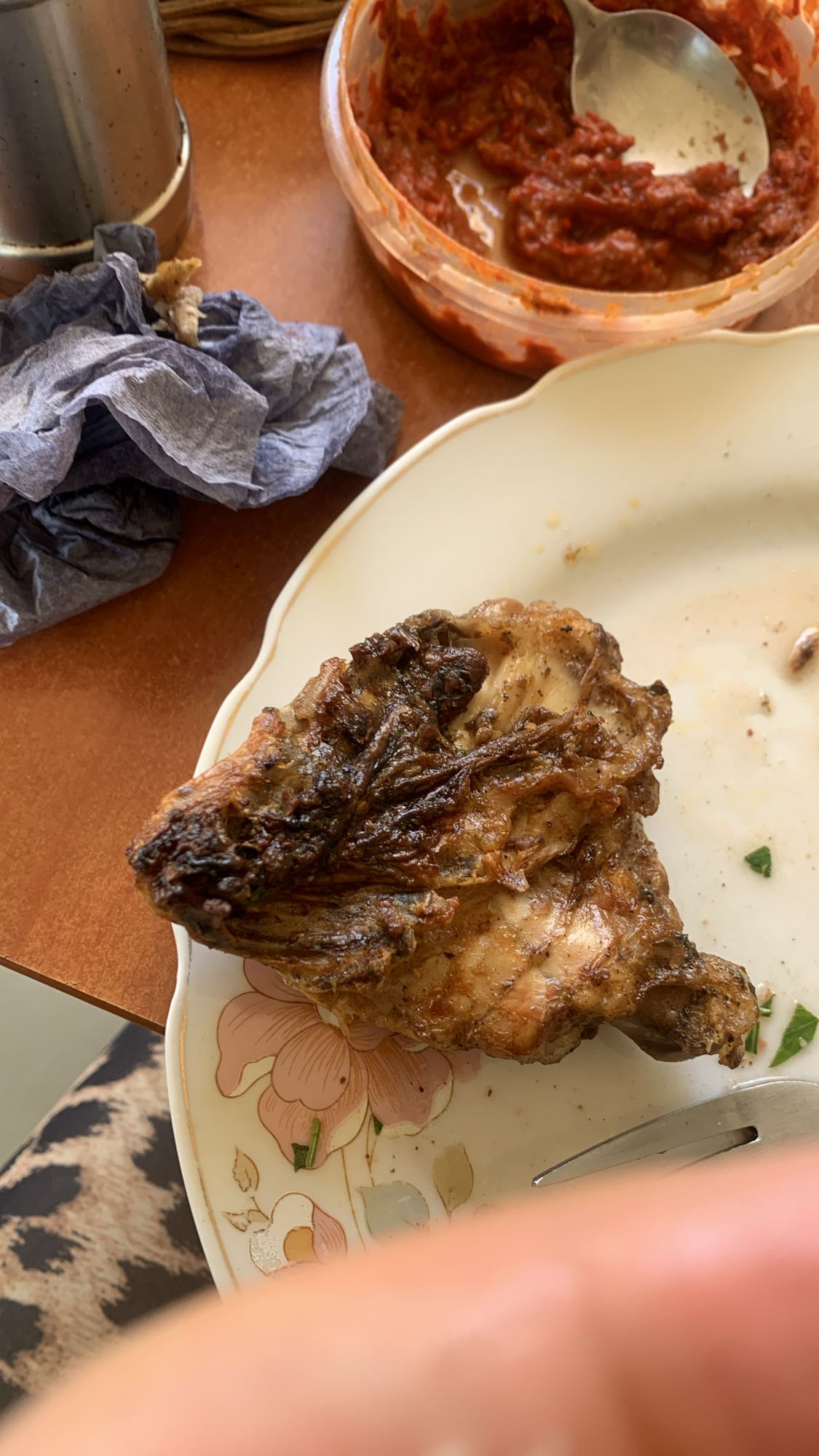 Grilled chicken with red sauce