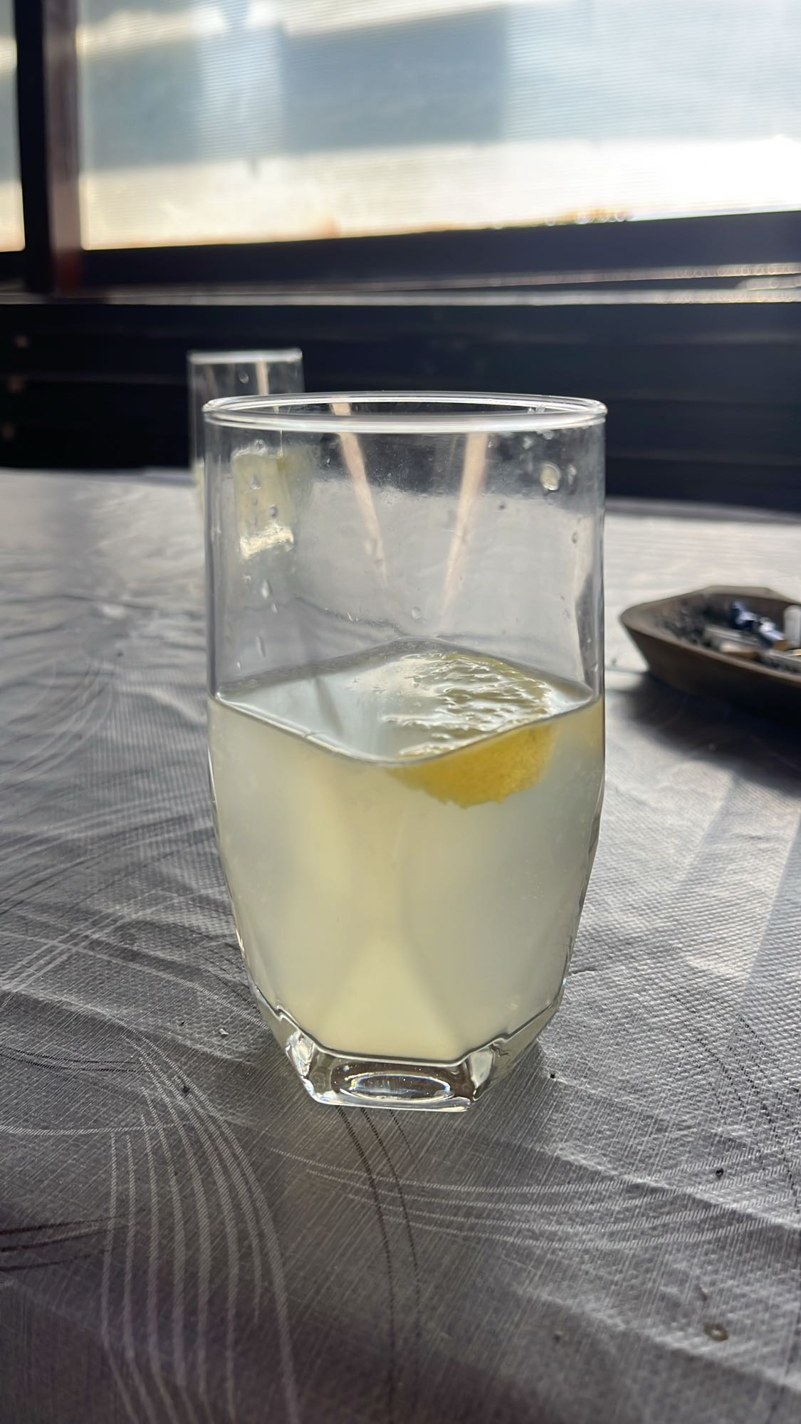 Limonadă cu gheață