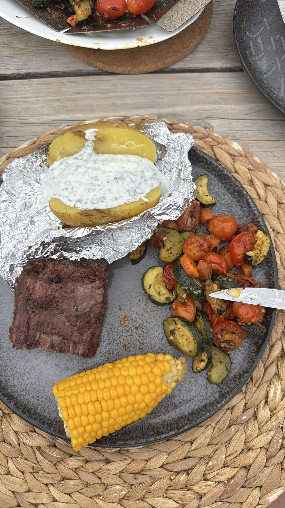 Grillteller mit Gemüse
