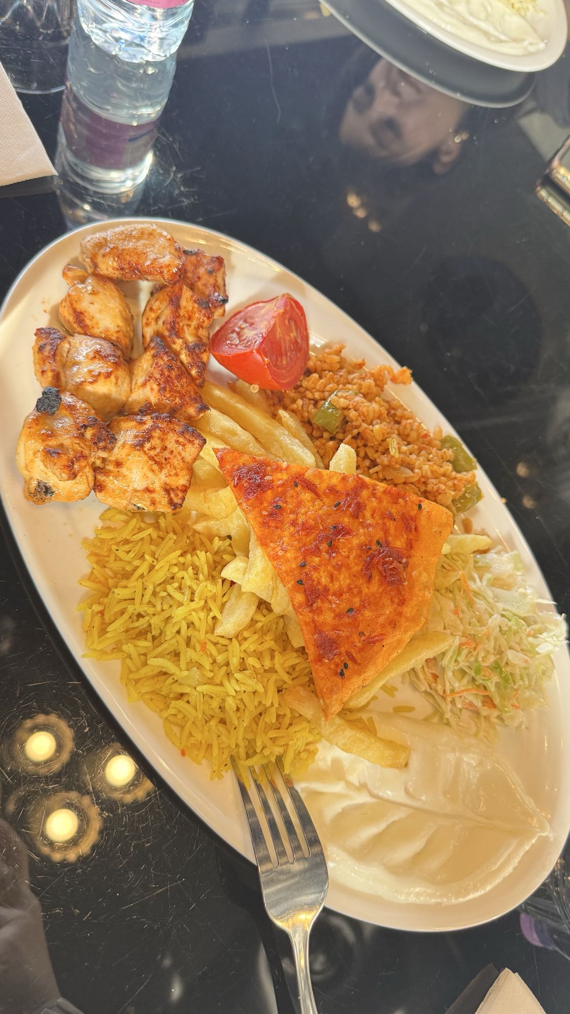 тарелка с курицей и гарниром