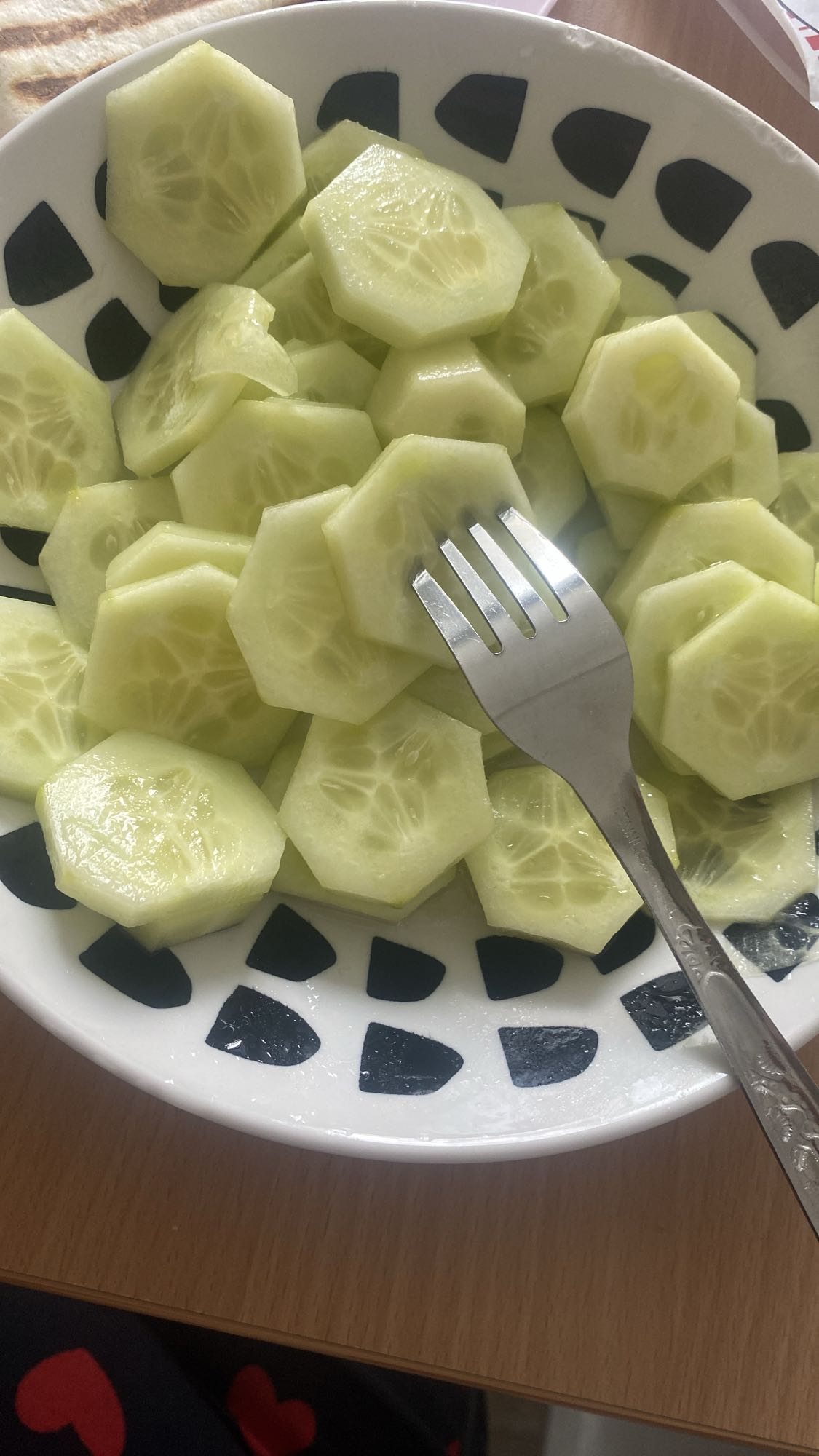 Cucumber slices