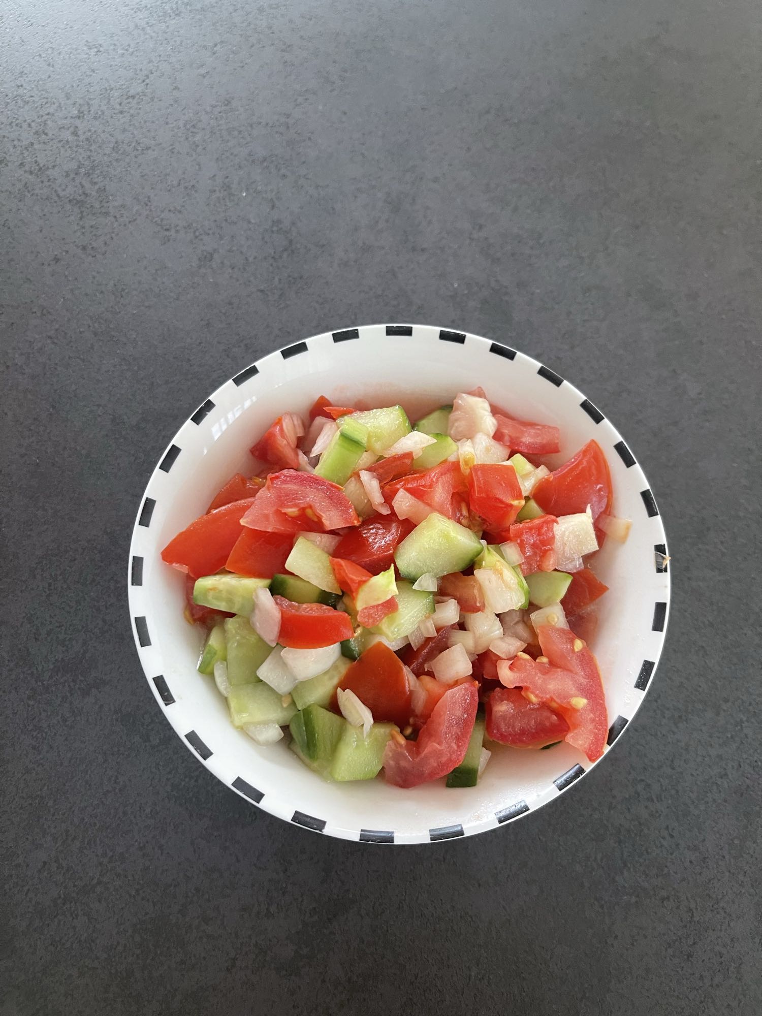 Gemischter Gemüsesalat