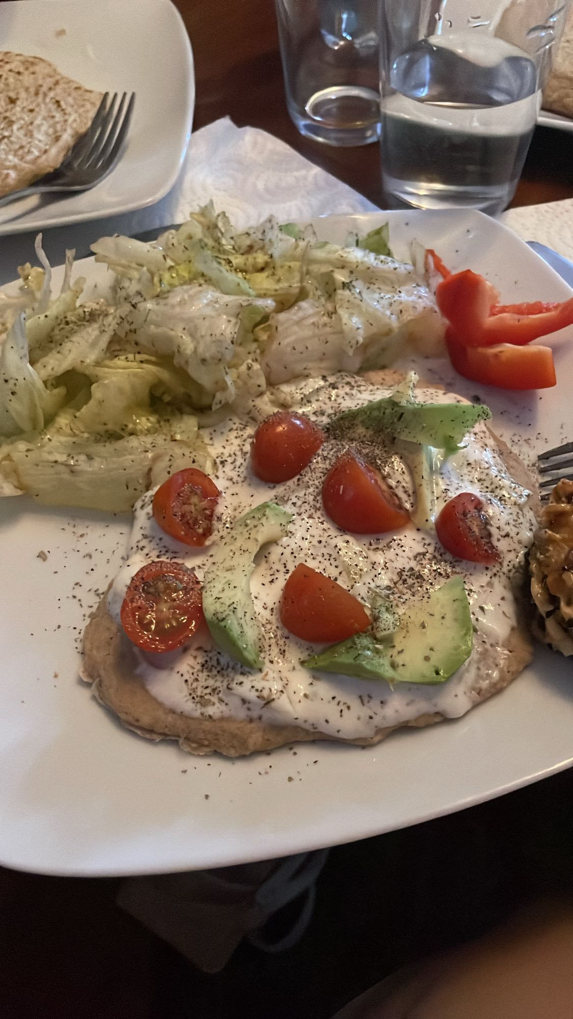 Koude kip salade met groenten