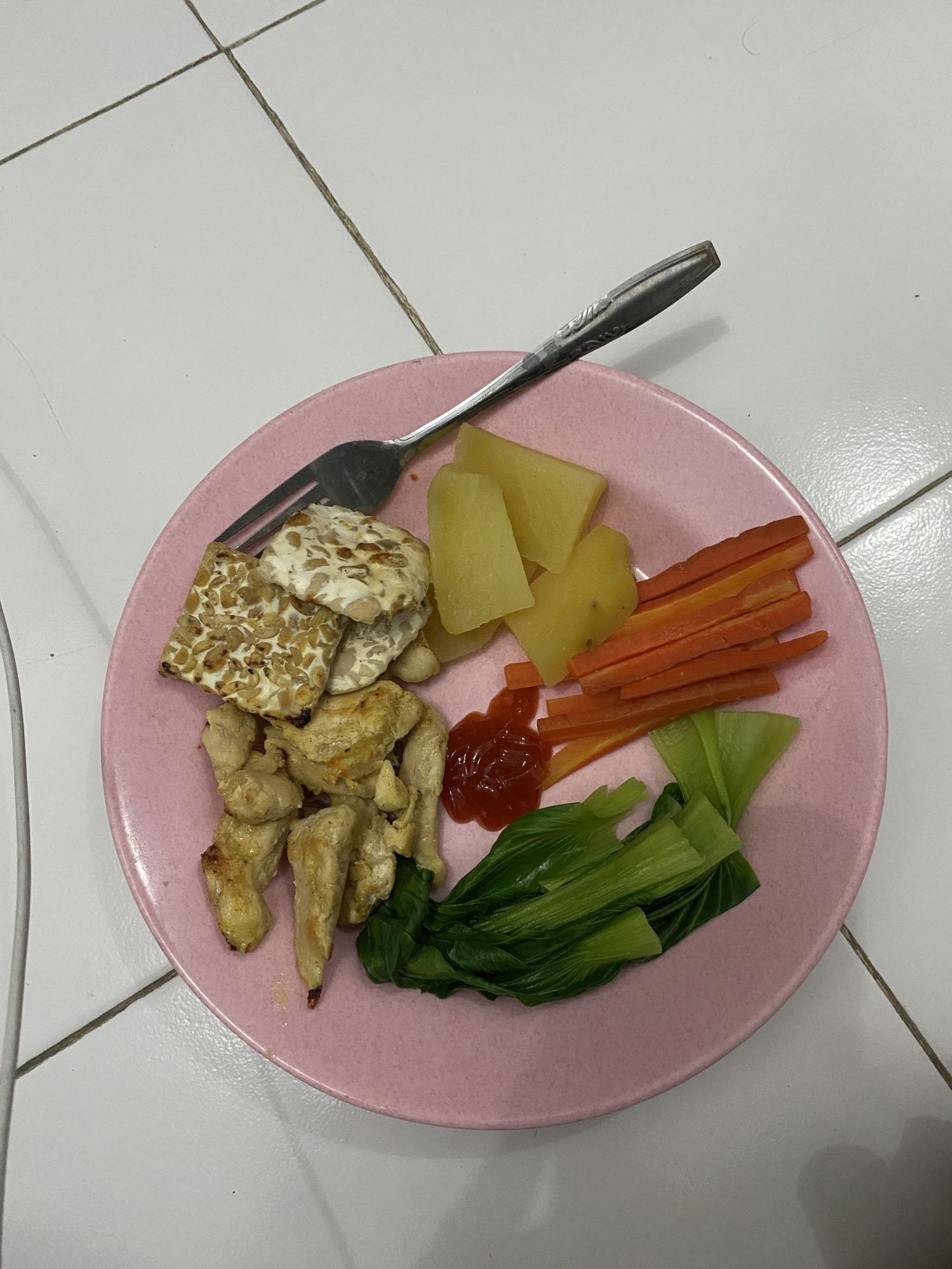 Ayam, tempe, sayur rebus
