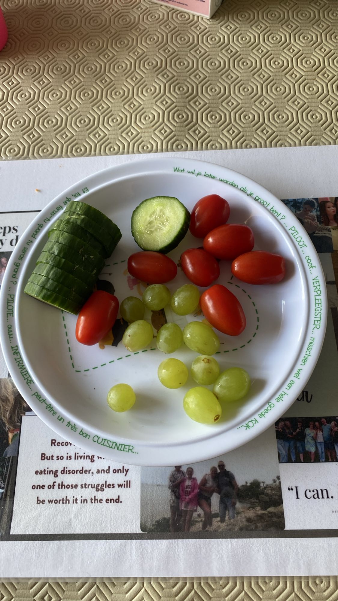 Komkommer, tomaat en druif snack