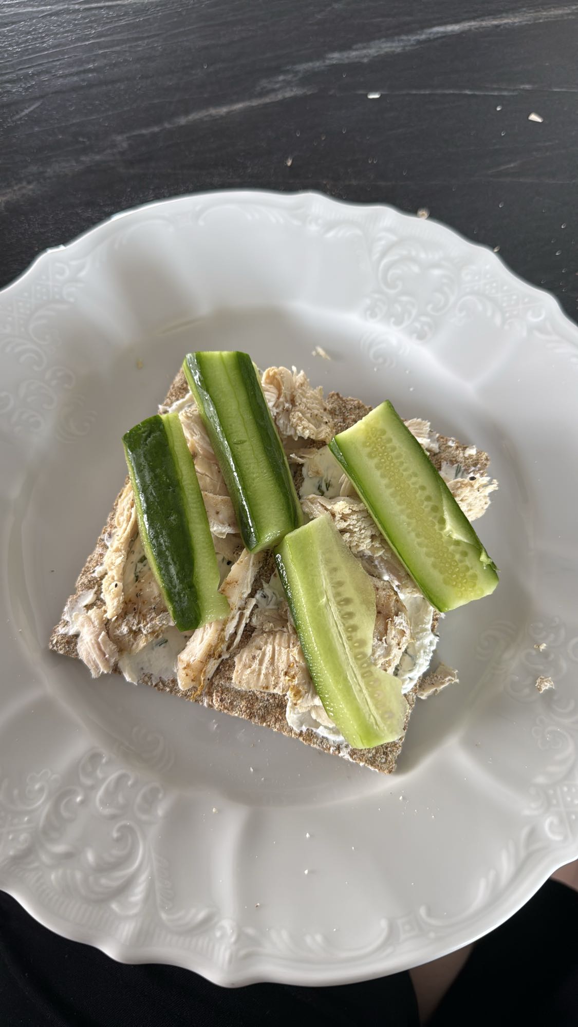 Chicken Crispbread Snack