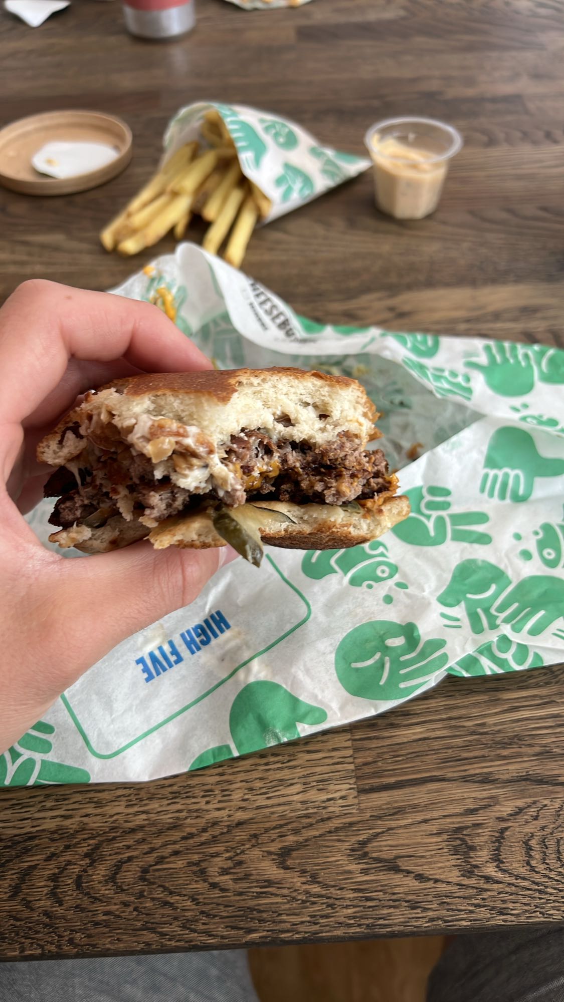 Hamburgare med pommes