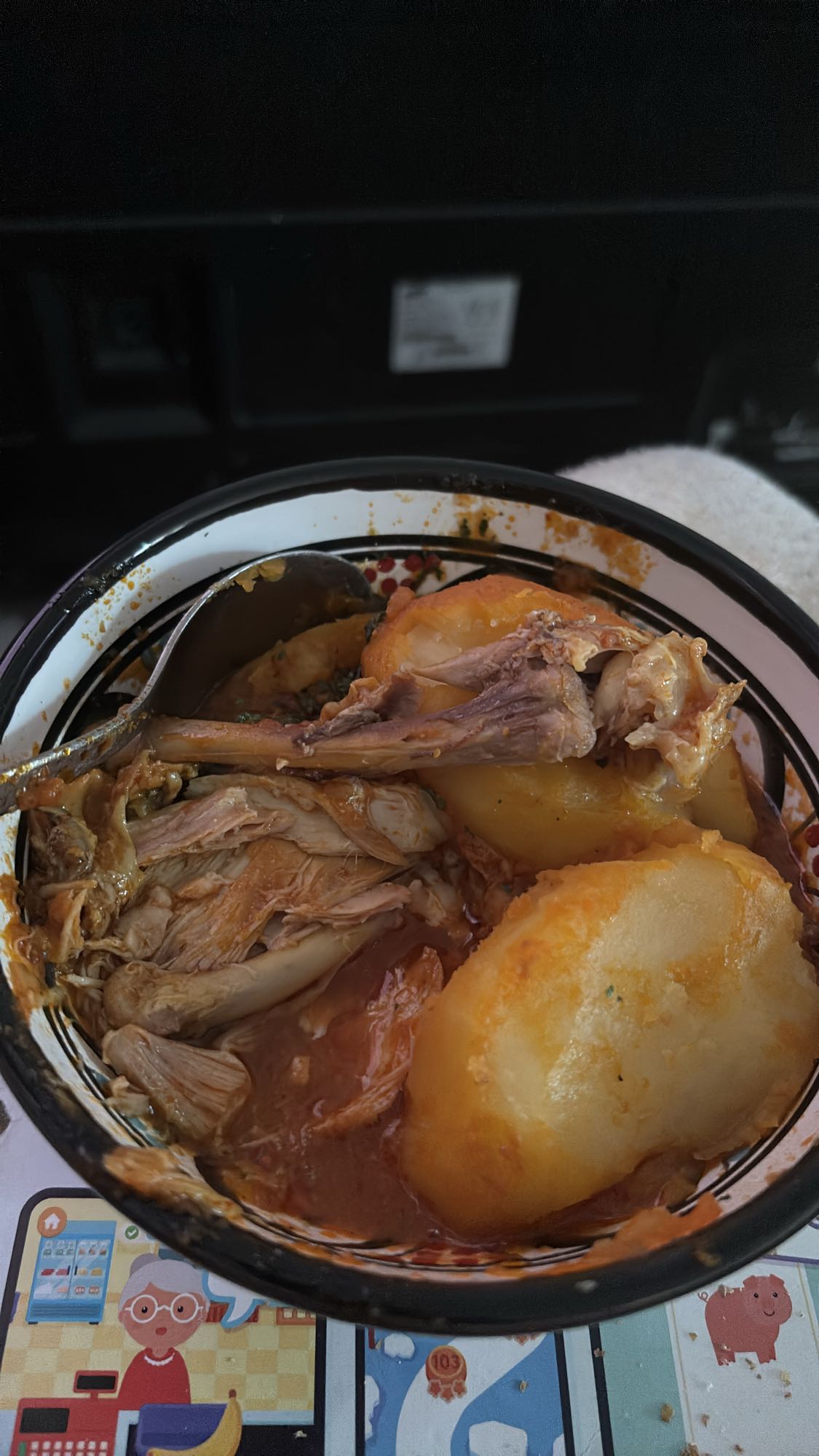 Ragoût de poulet et pommes