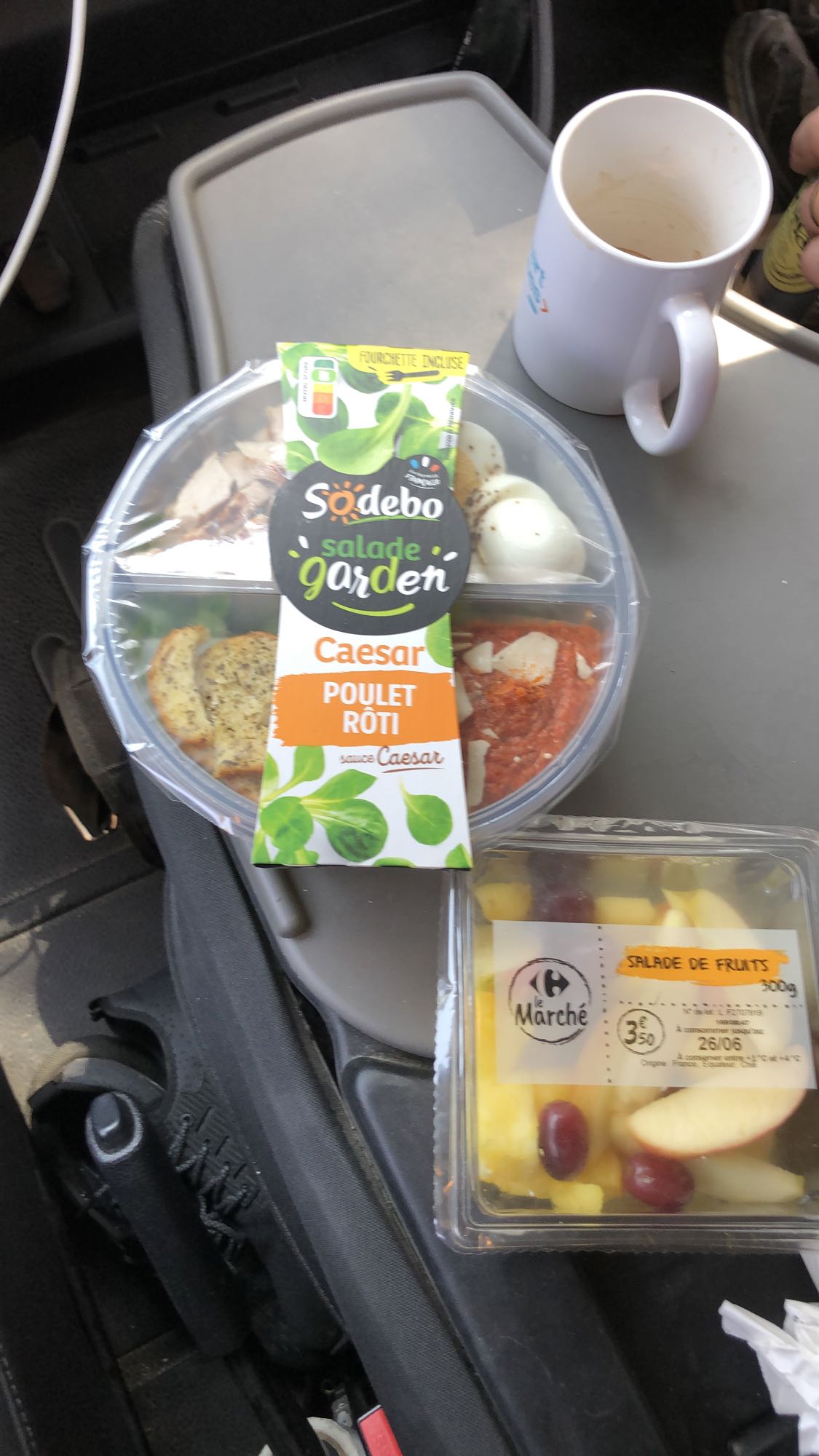 Salade César et fruits