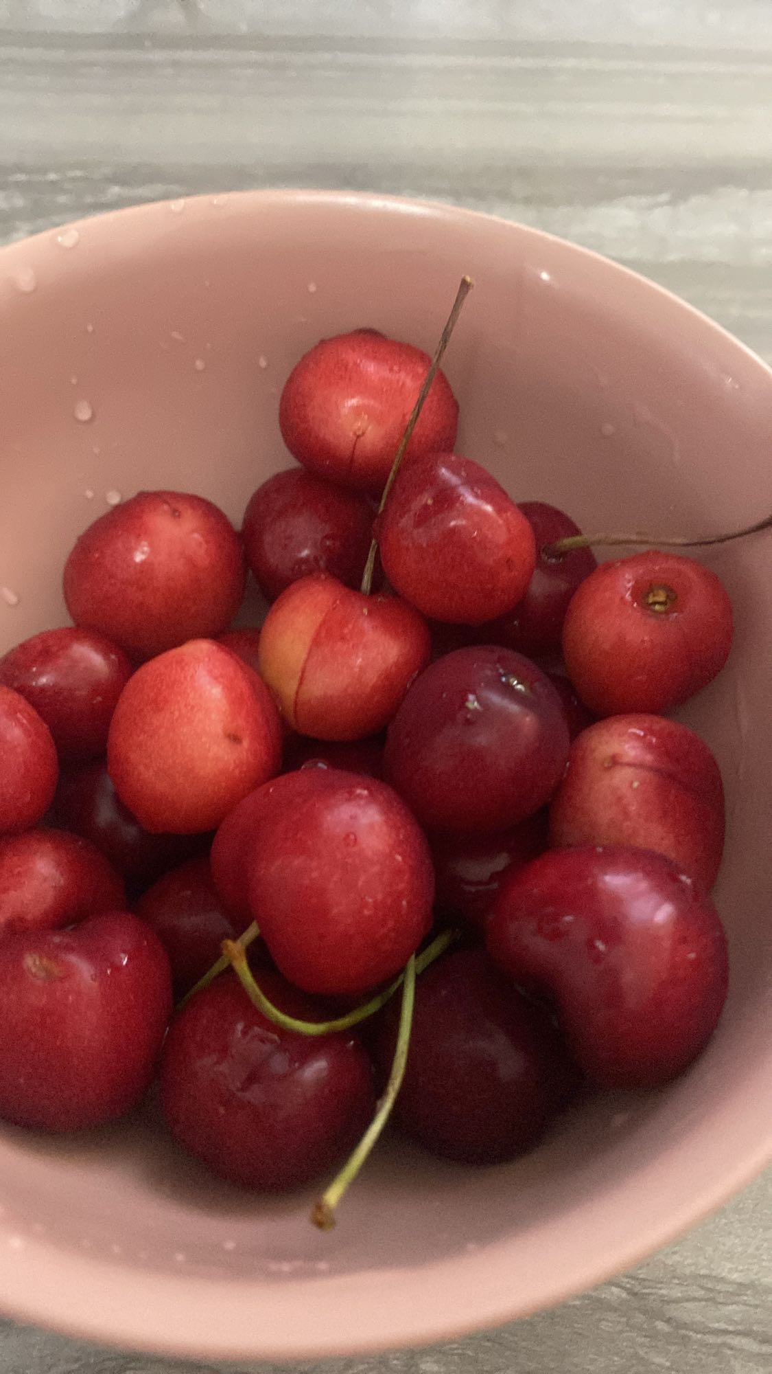 Cireșe proaspete