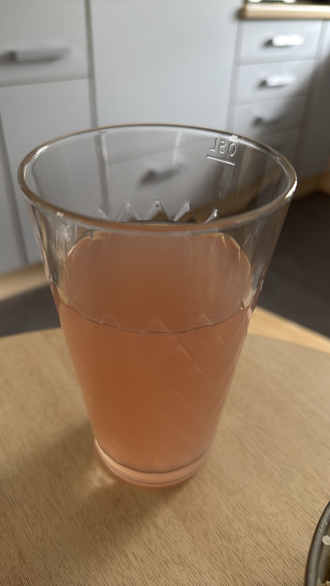 Rabarbersaft Schorle