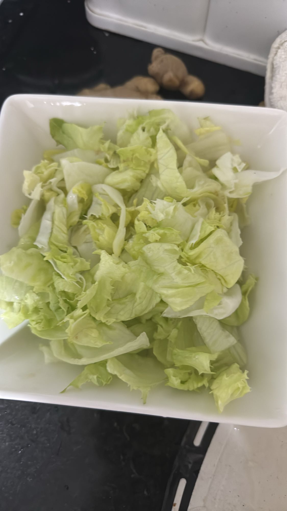 Simple Lettuce Bowl