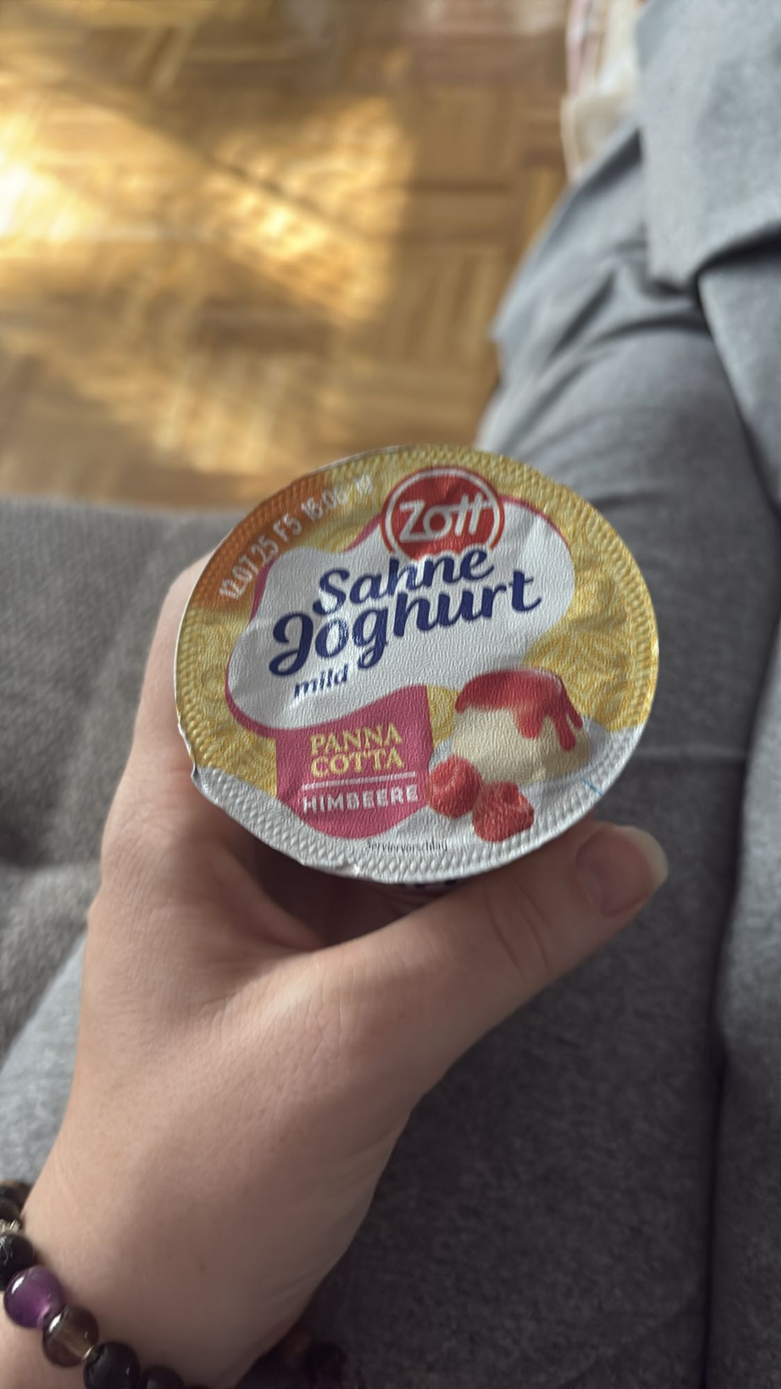 Panna cotta málna joghurt