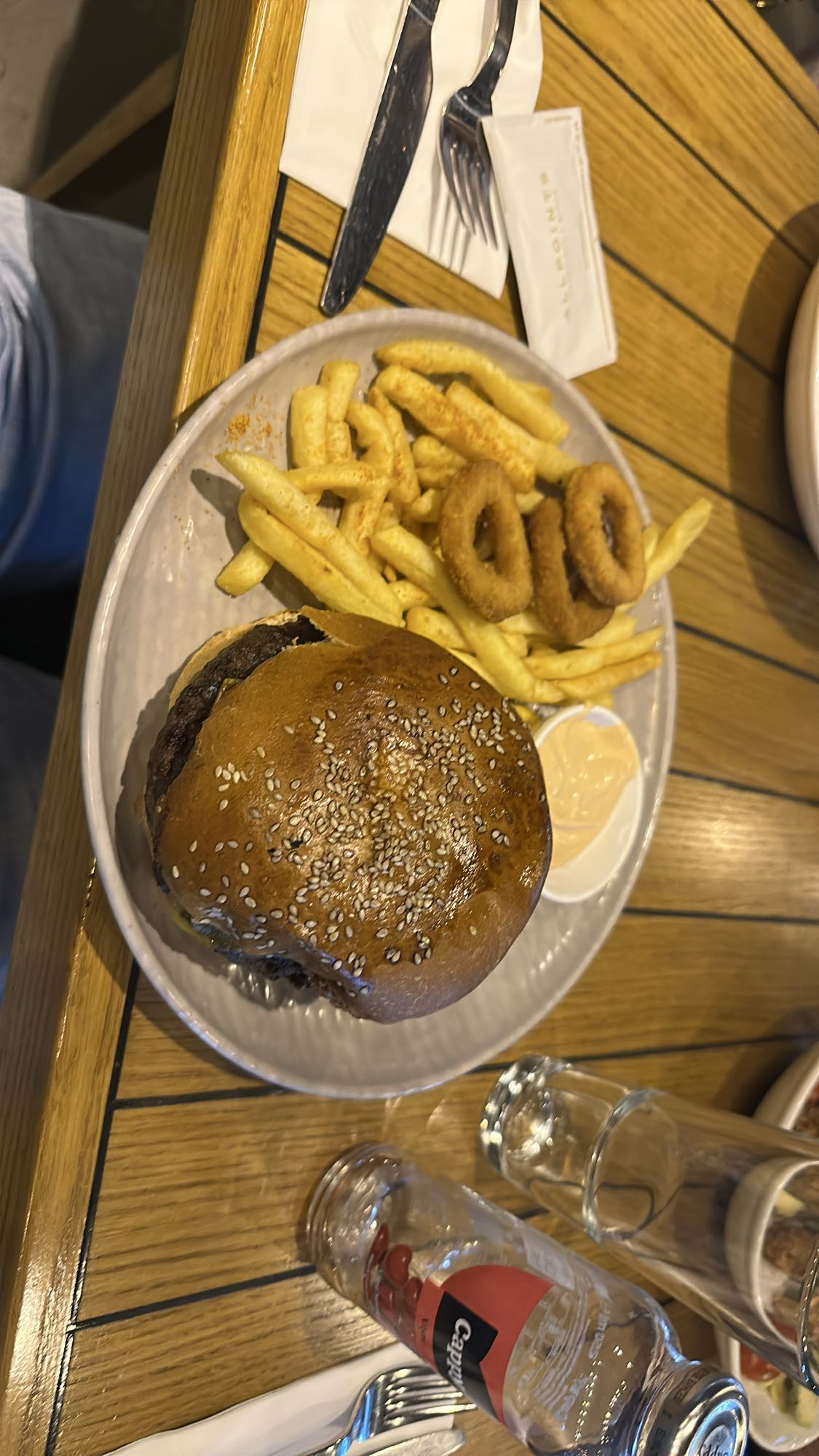 Burger with fries & rings