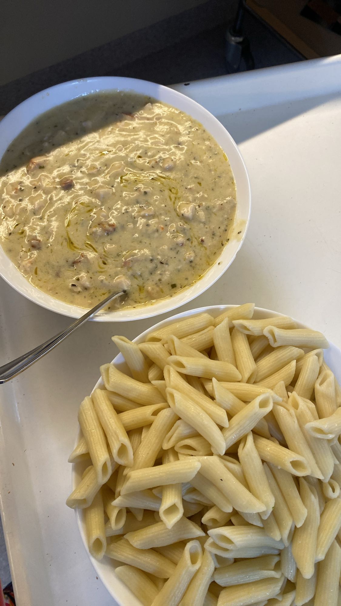 Pasta med krämig sås