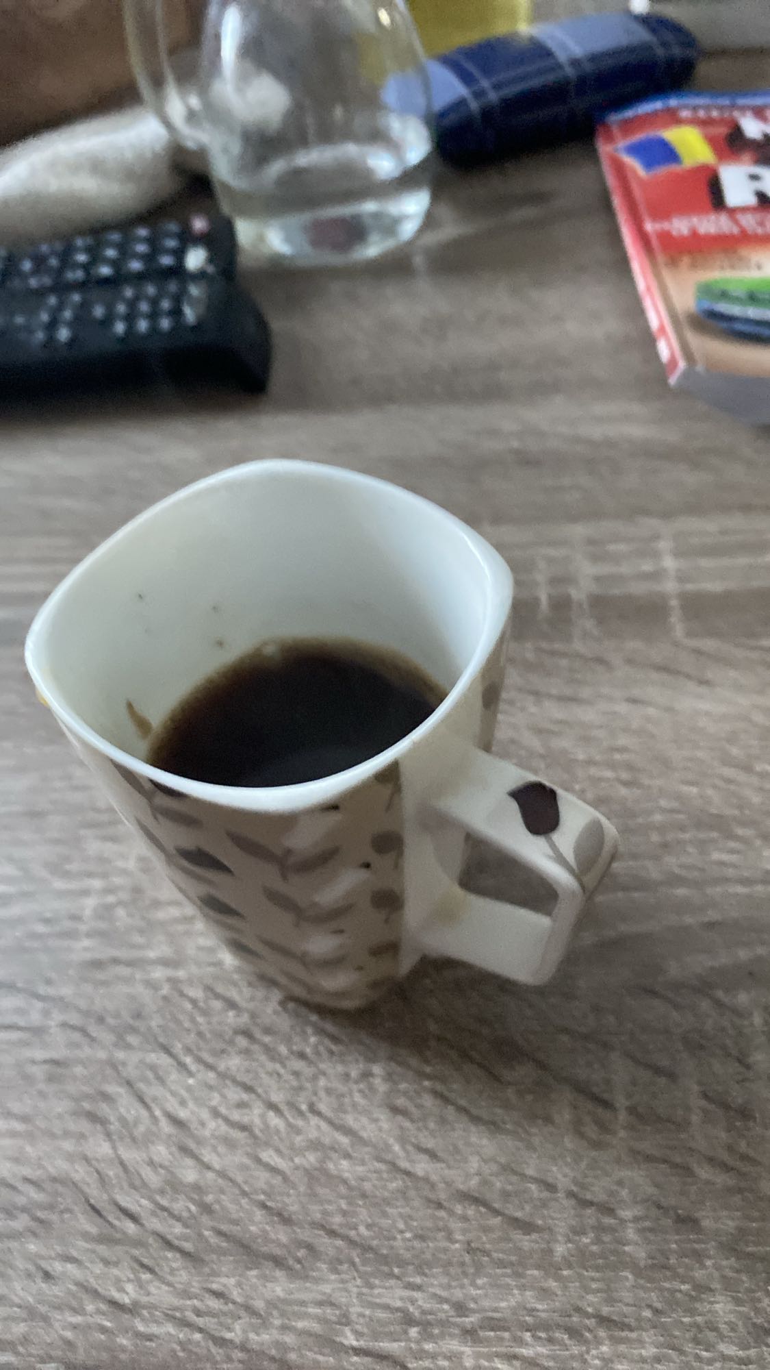 Cafea neagră simplă
