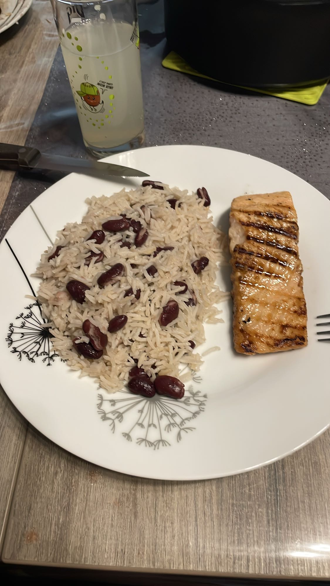 Saumon, riz et haricots rouges