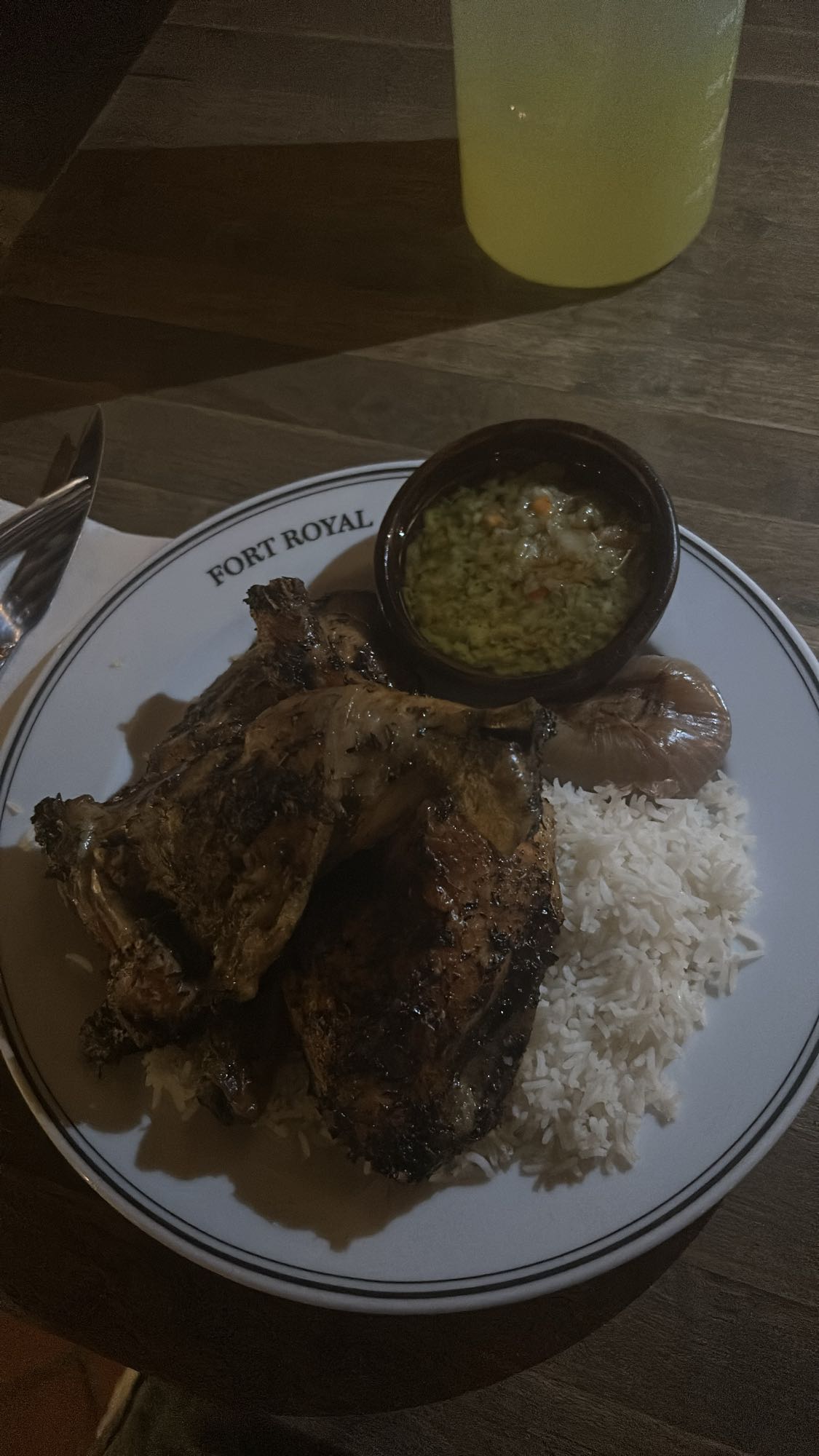 Poulet grillé avec riz