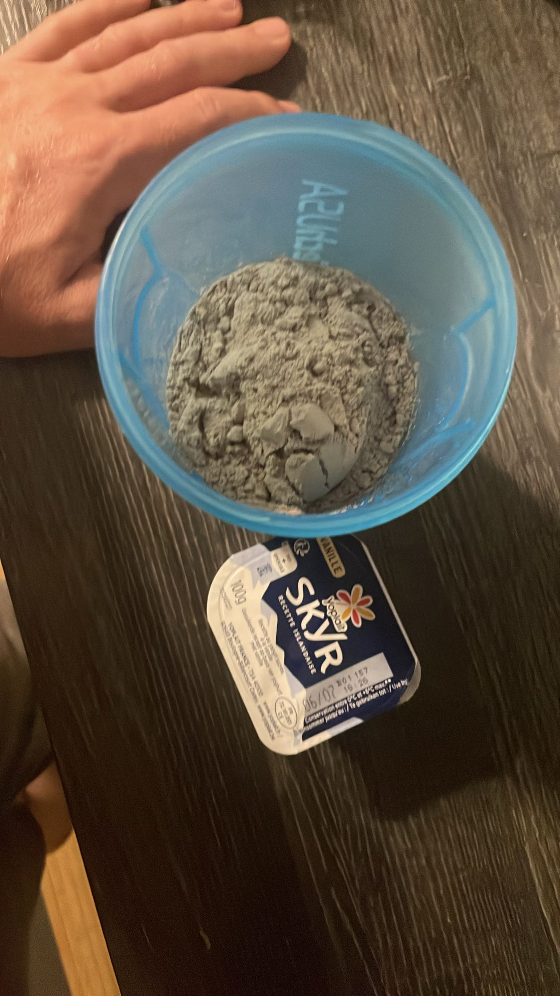 Skyr et poudre protéinée