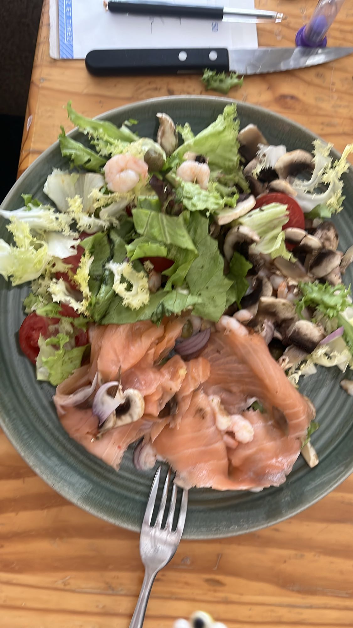 Salade au saumon fumé