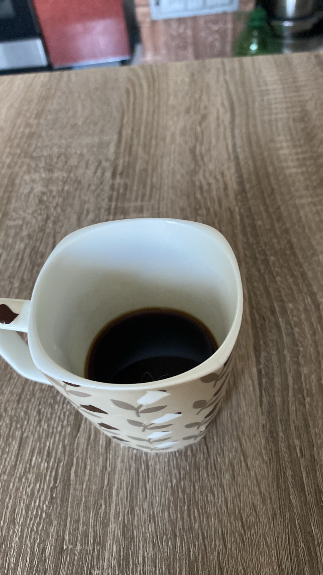 Cafea neagră simplă