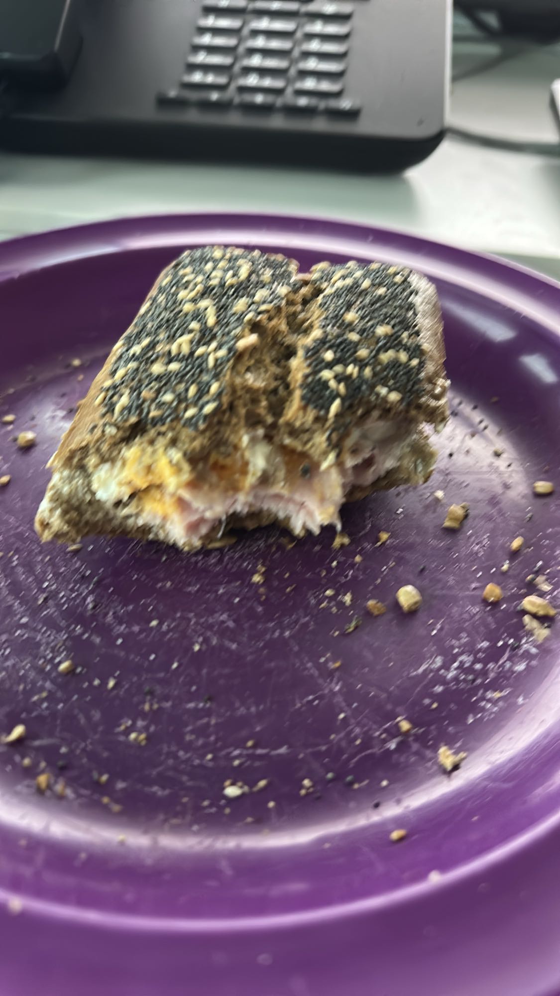 Sesam-Schinken-Sandwich