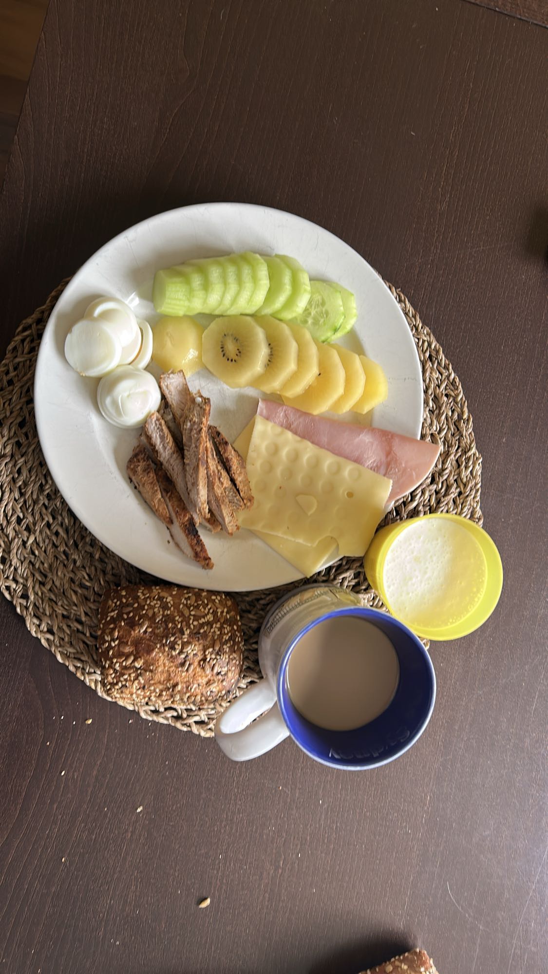 Desayuno variado saludable