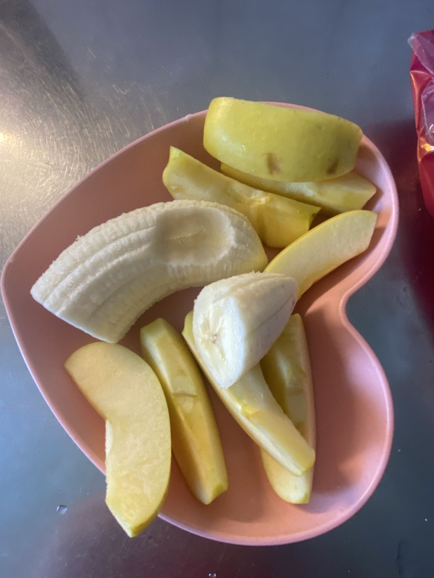 فاكهة مقطعة