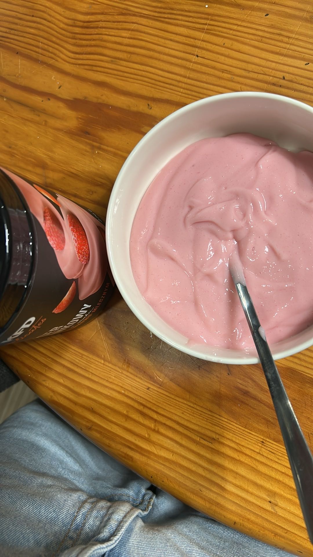 jogurt truskawkowy proteinowy
