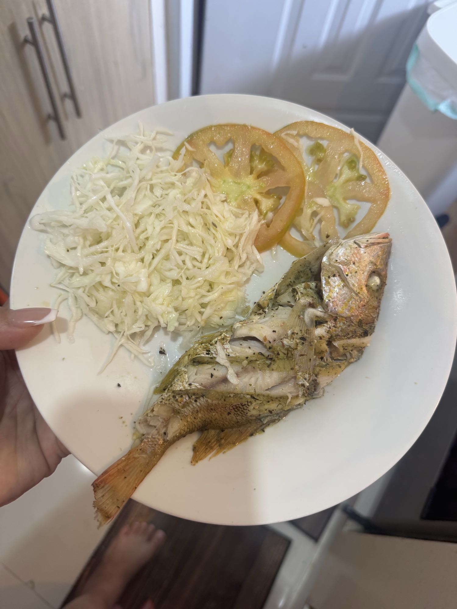 Pescado con ensalada