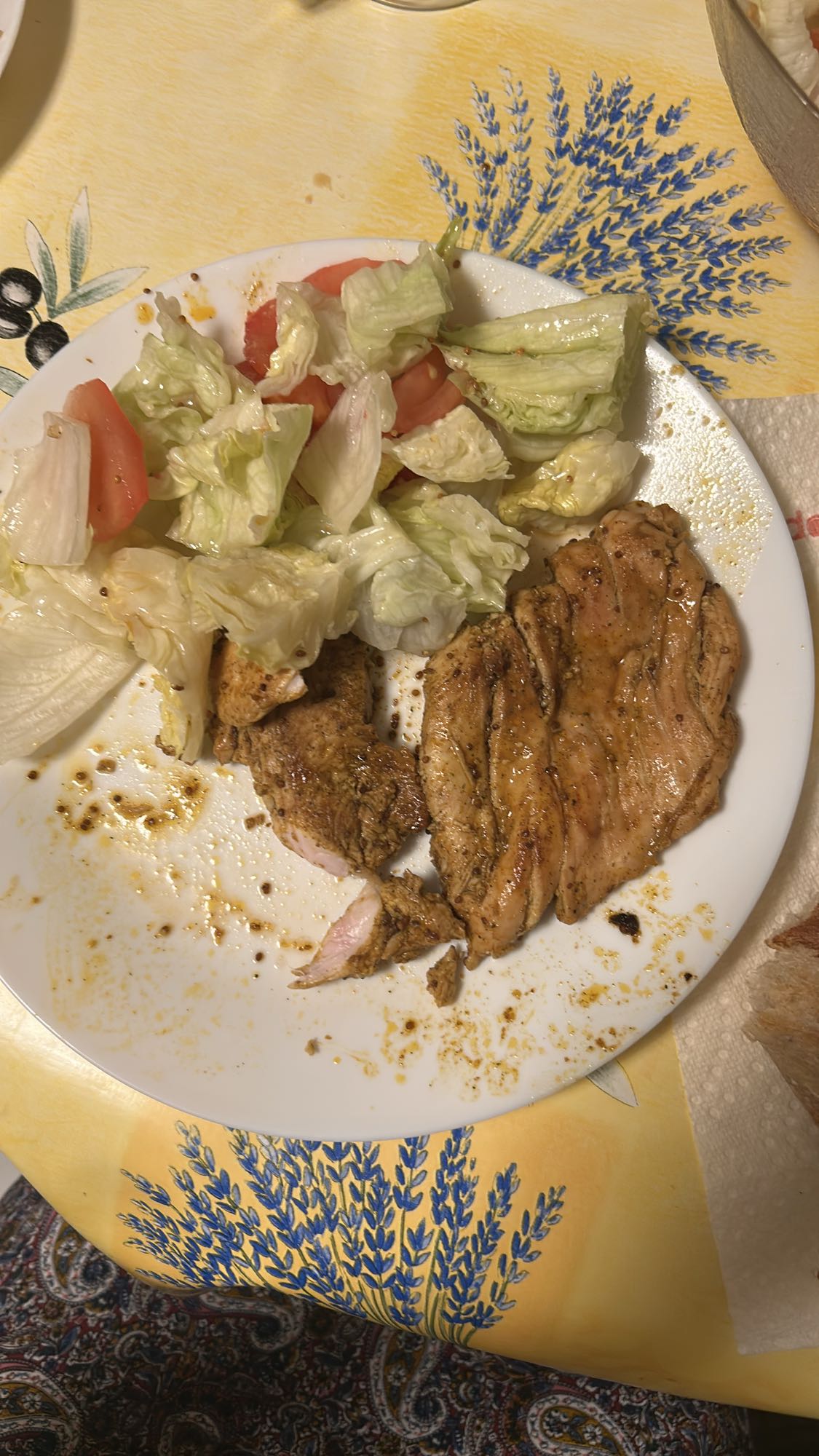 Poulet grillé et salade