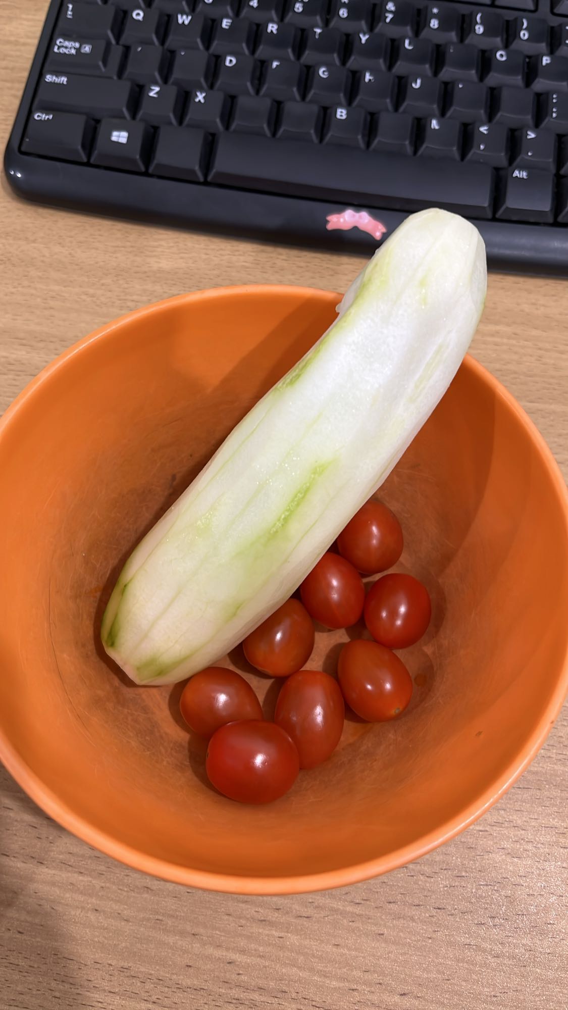 Mentimun & tomat segar