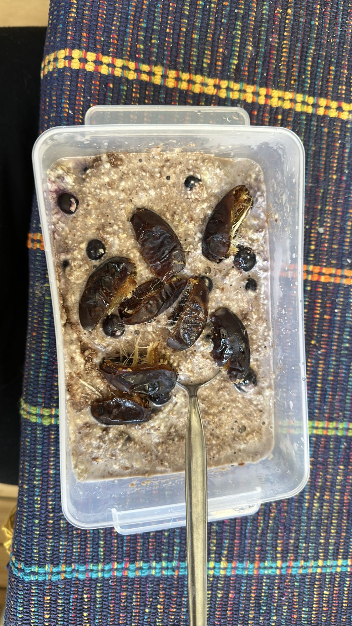 Havregryn med dadlar