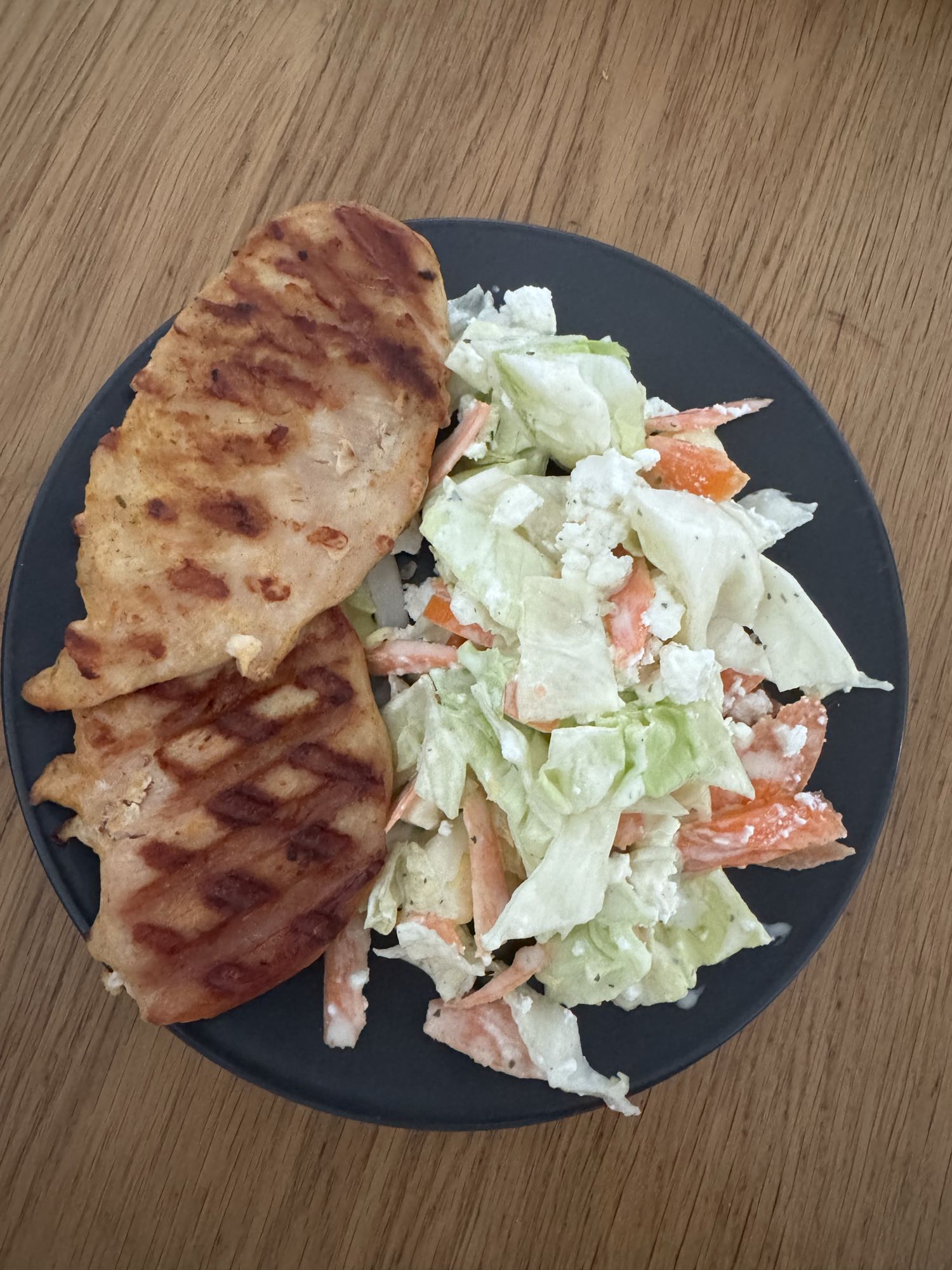 Gegrilltes Putenfleisch & Salat