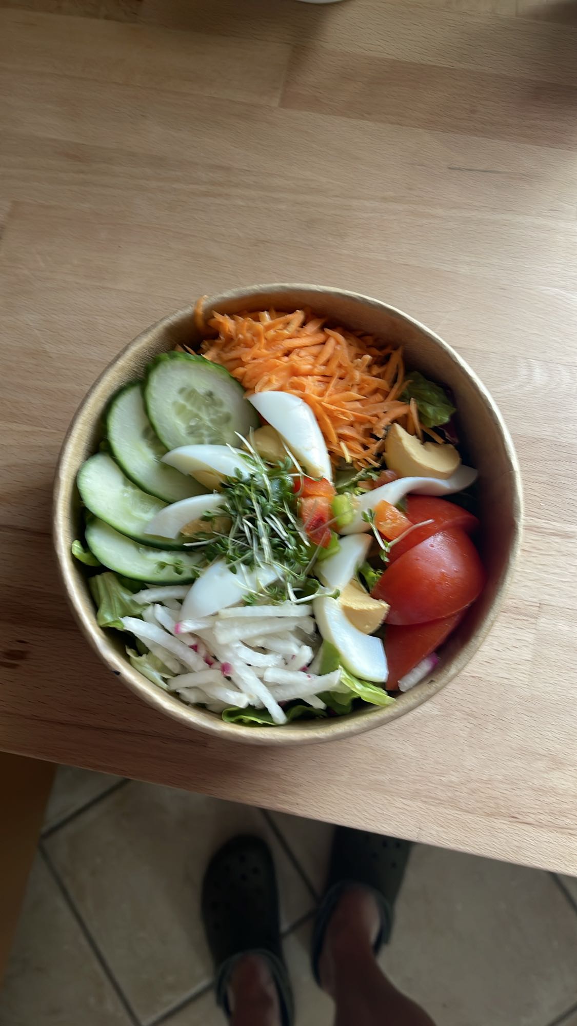 Gemischter Salat mit Ei