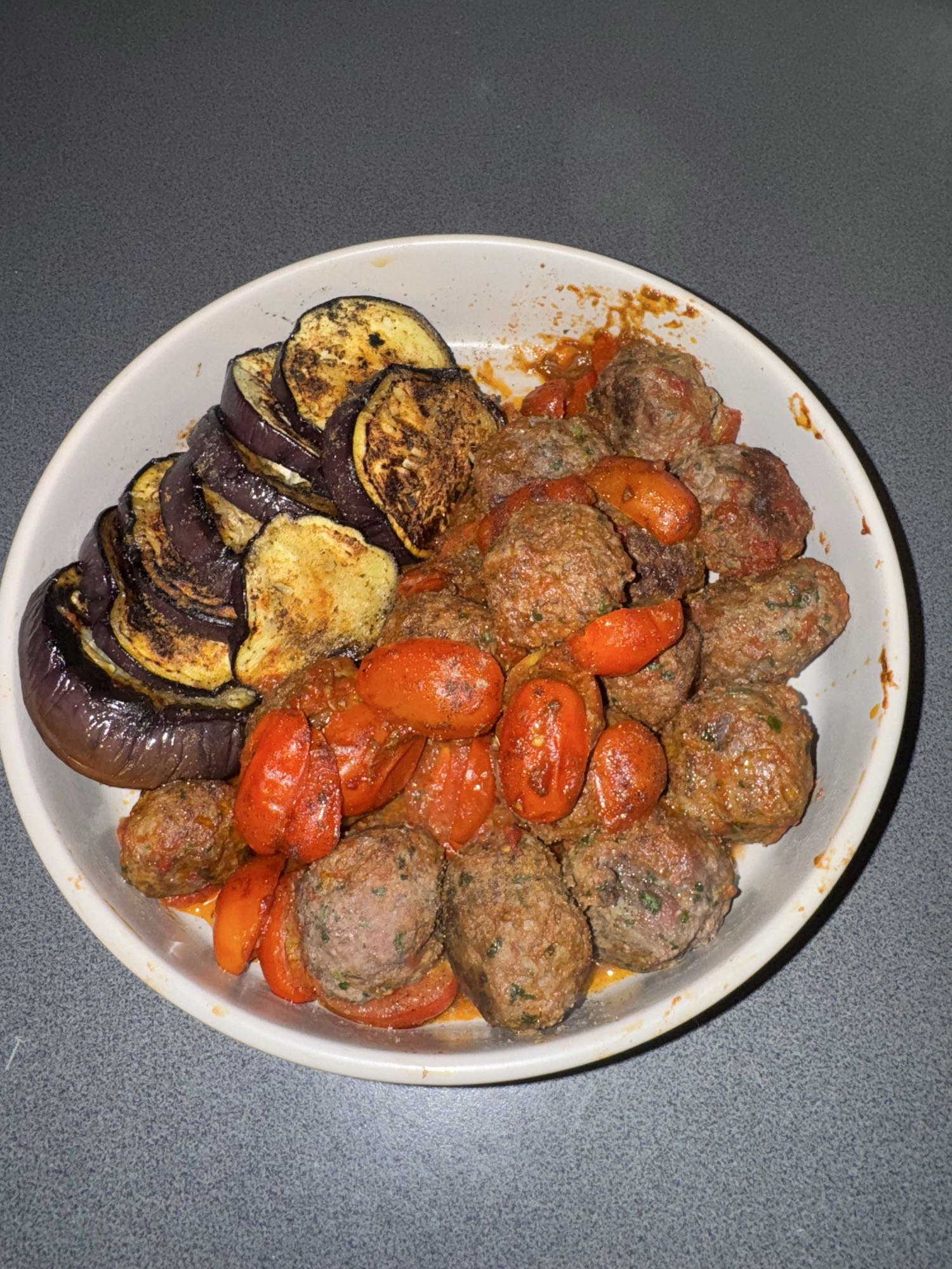 Köfte mit Aubergine
