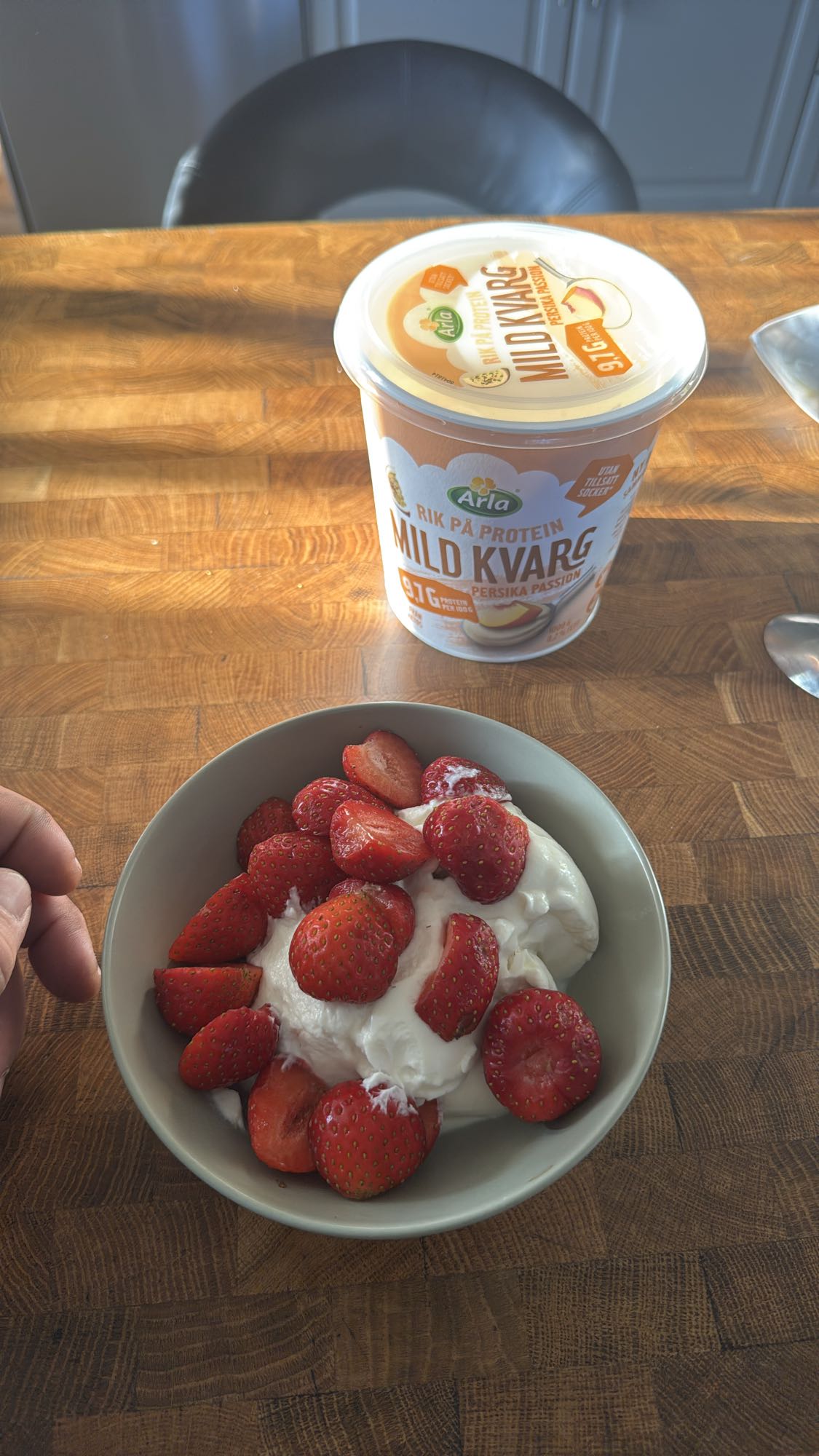 Kvarg med jordgubbar