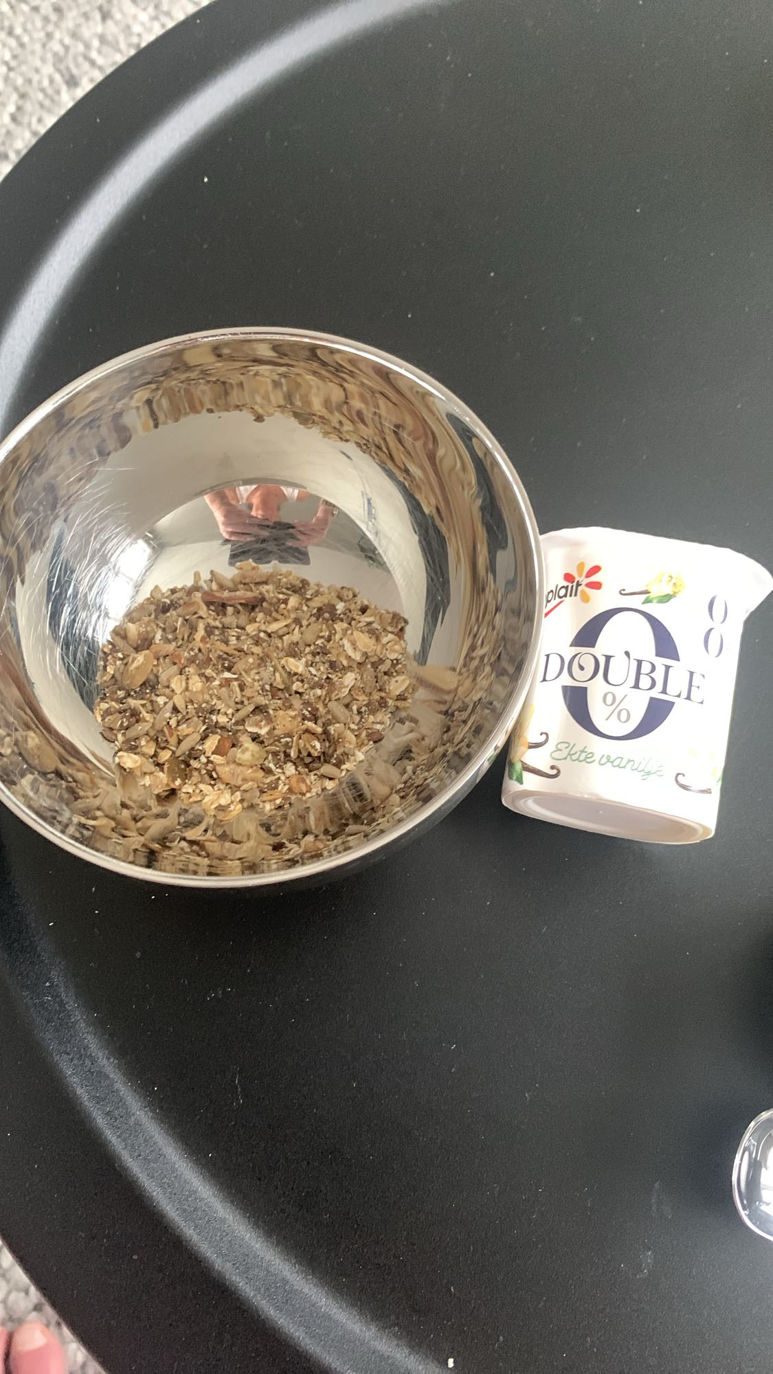 Yoghurt med granola