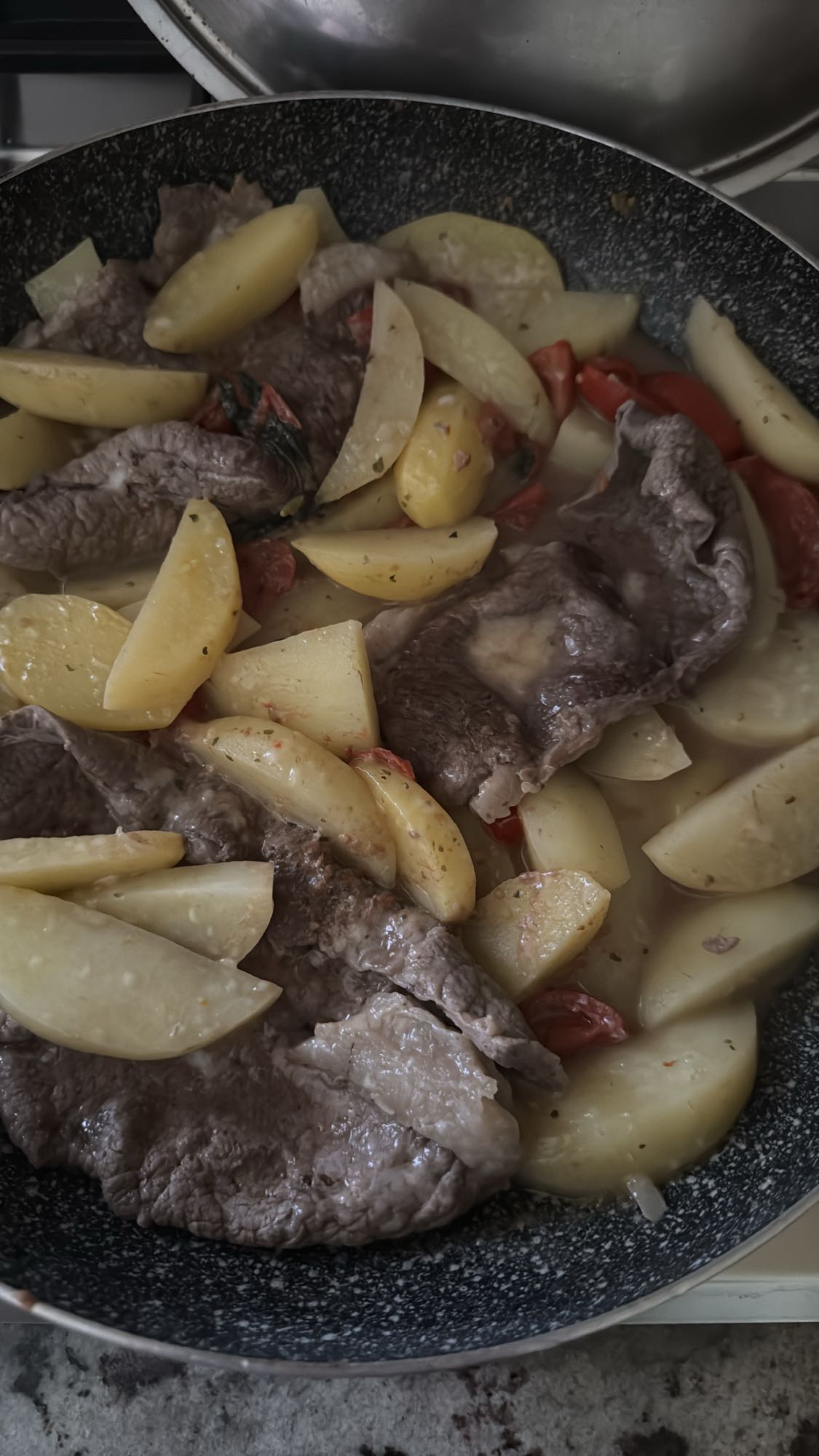 Etli Patates Yemeği