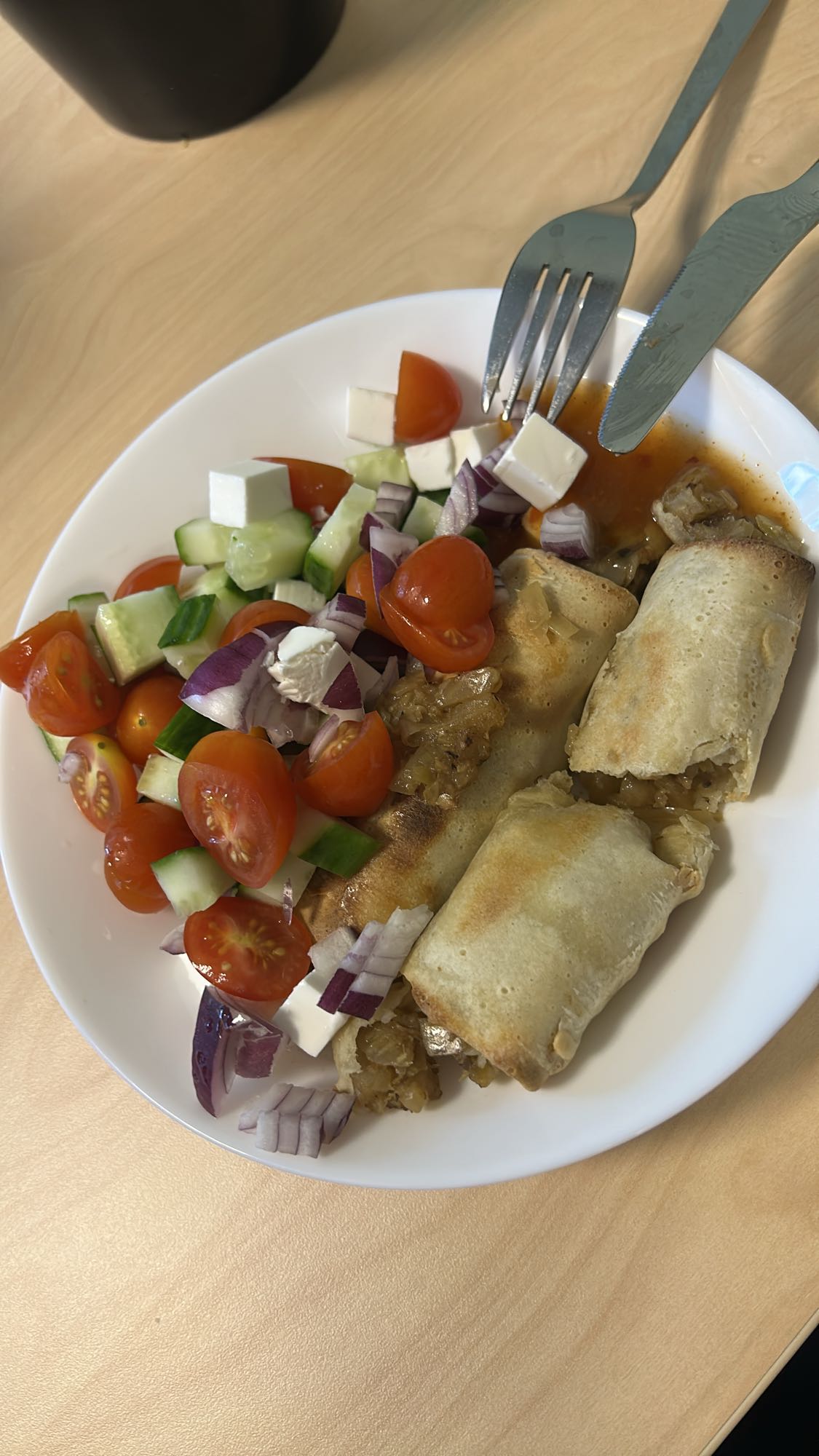 Pannkaksrullar med sallad