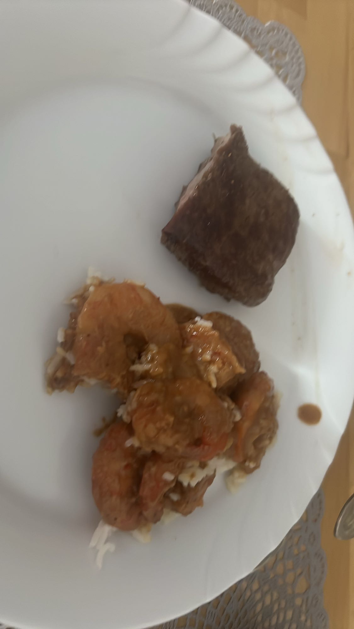 Biefstuk met garnalen en rijst