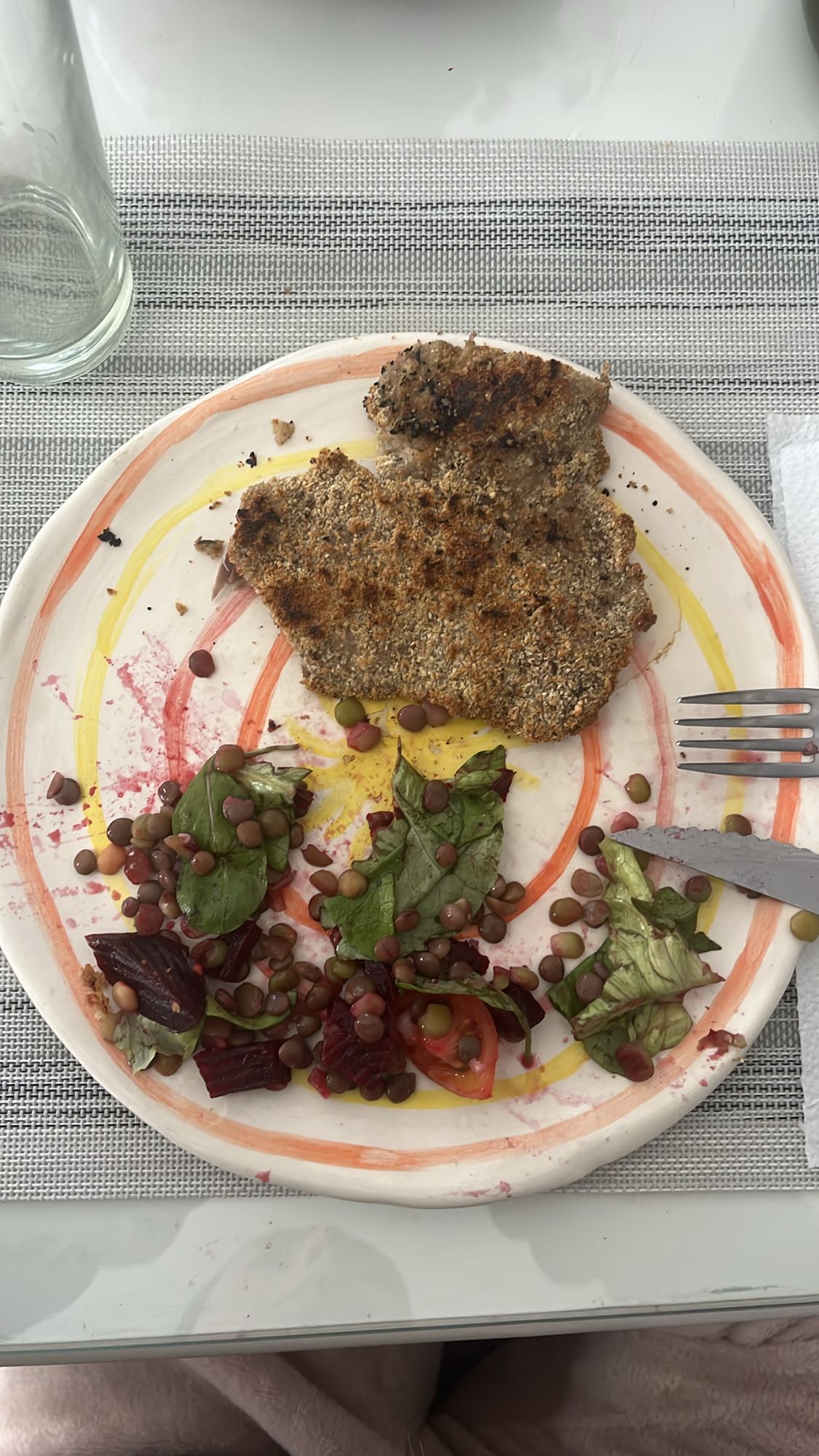 Milanesa con ensalada