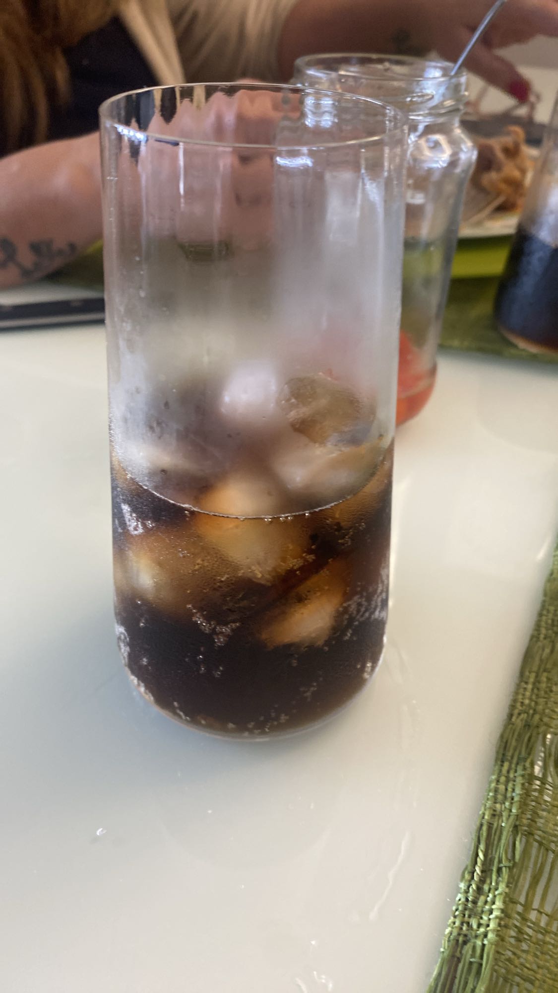 Refrigerante com gelo