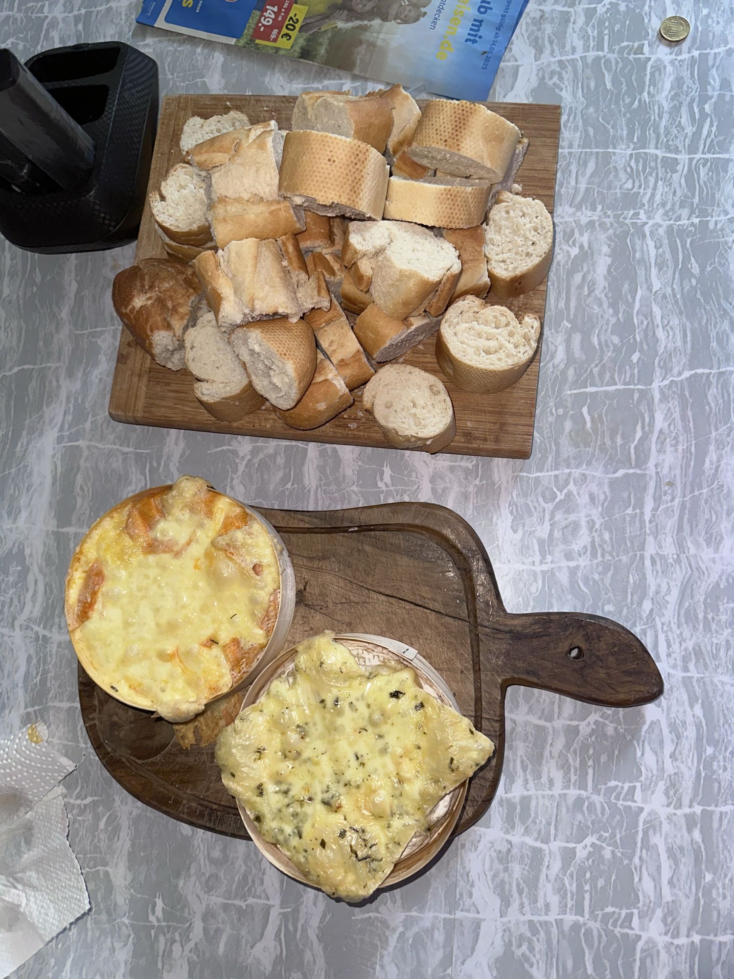 Baguette mit Ofenkäse